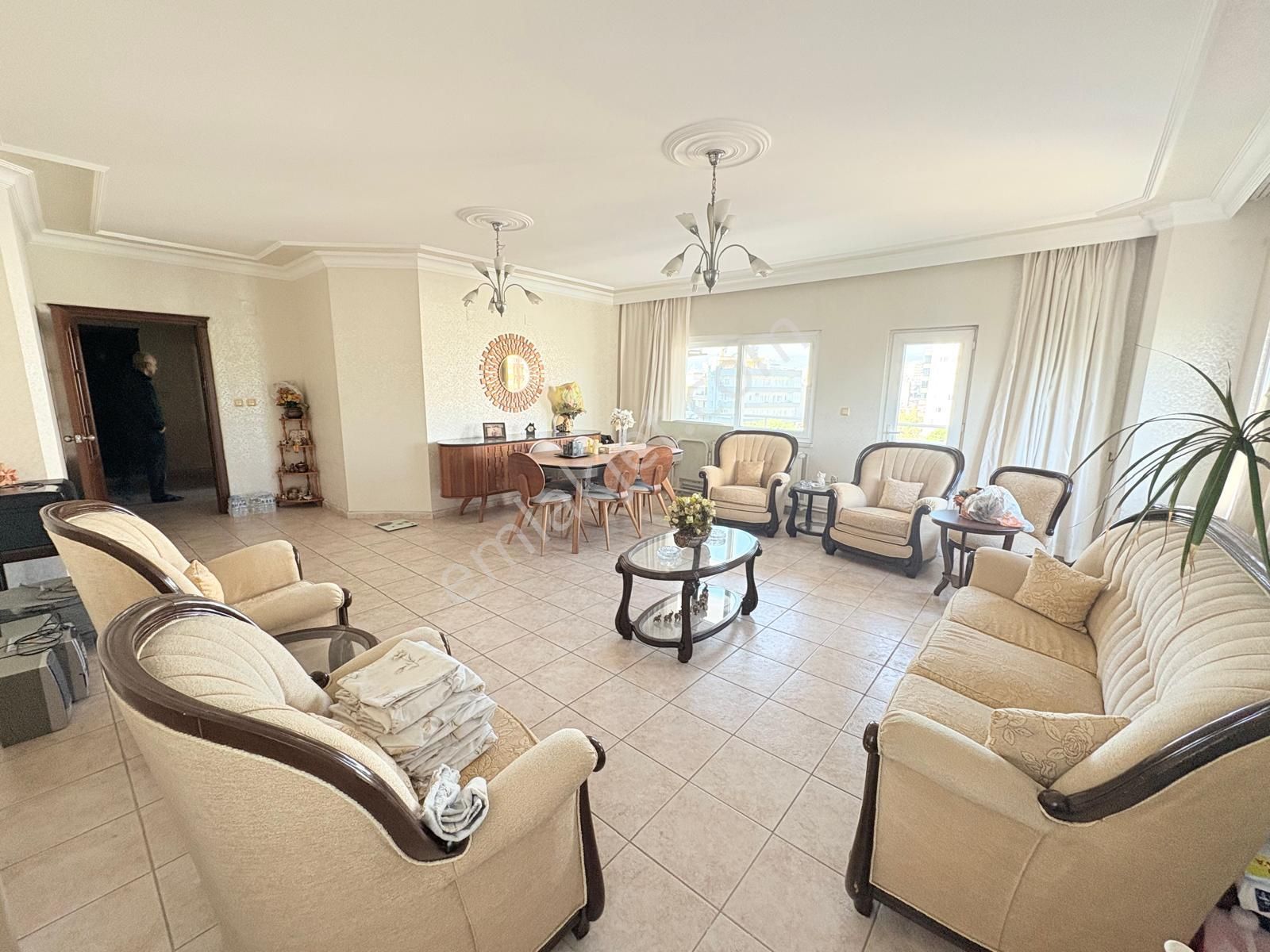 Prestij'den Pirireis'te Asansörlü Doğalgazlı Tertemiz 3+1 Daire