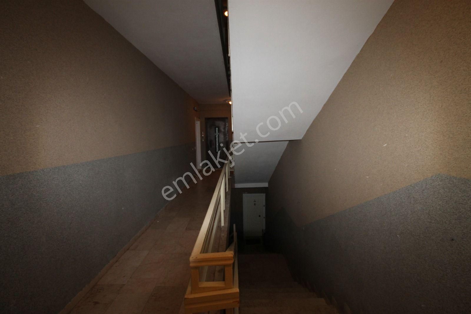 3+1 Satılık Ayrı Mutfak Denize Yakın - Görsel 14