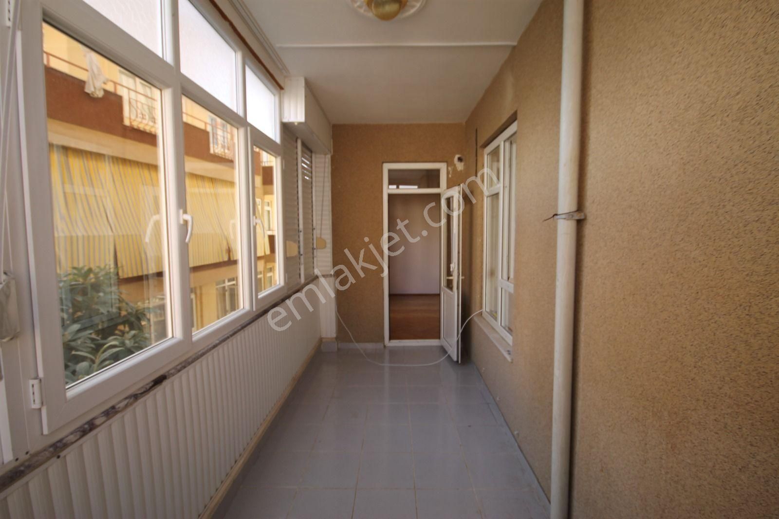 3+1 Satılık Ayrı Mutfak Denize Yakın - Görsel 19