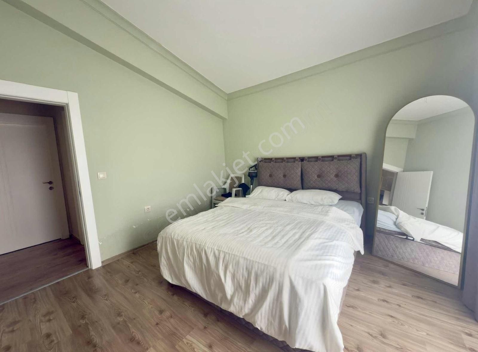 Pogadan Koru Beynamda Şerefiyeli Konumda Eşyalı 3+1 Villa - Görsel 17