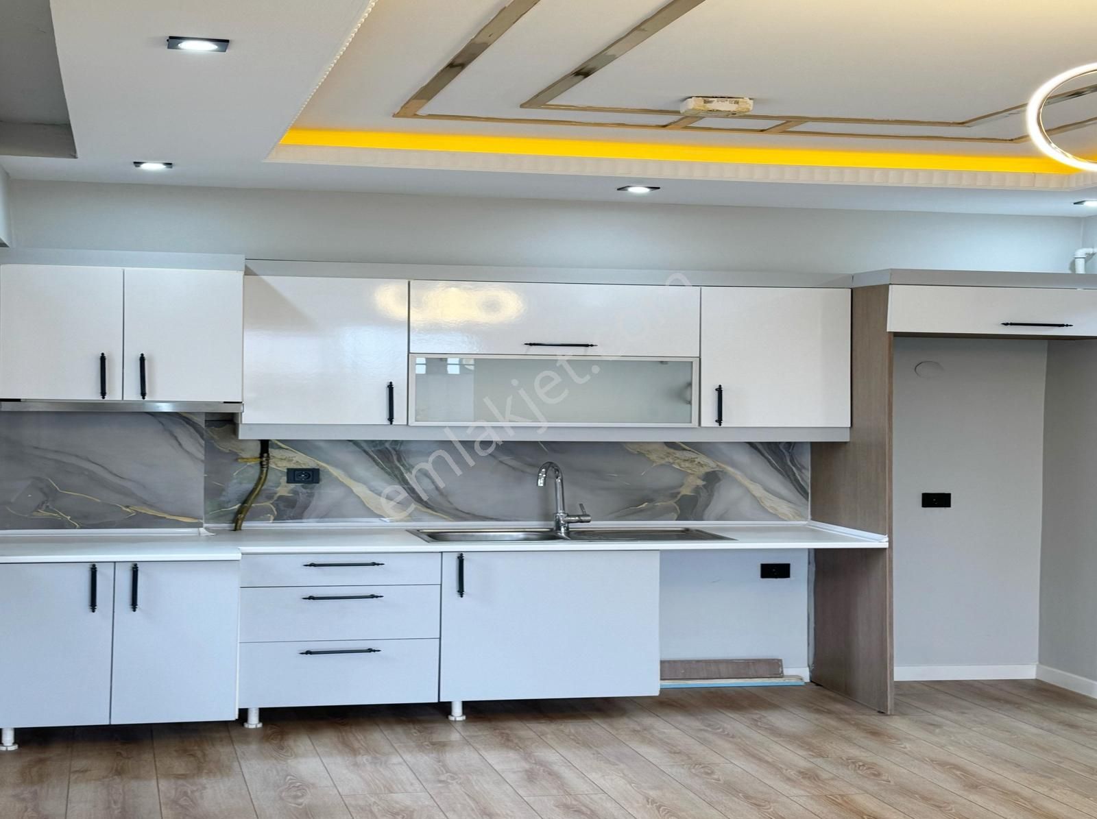 Doğan Araslı Bulvarı Üzeri Dekorlu Kelepir 1+1 Satılık Daire ! - Görsel 18