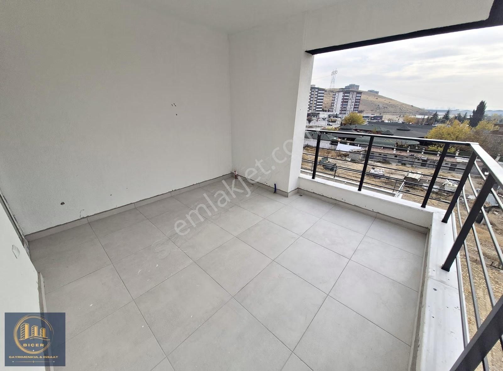 ^yakacık'da Bulvar Üzerinde Emsalsiz Ultralüx Tasarım Daireler^ - Görsel 7