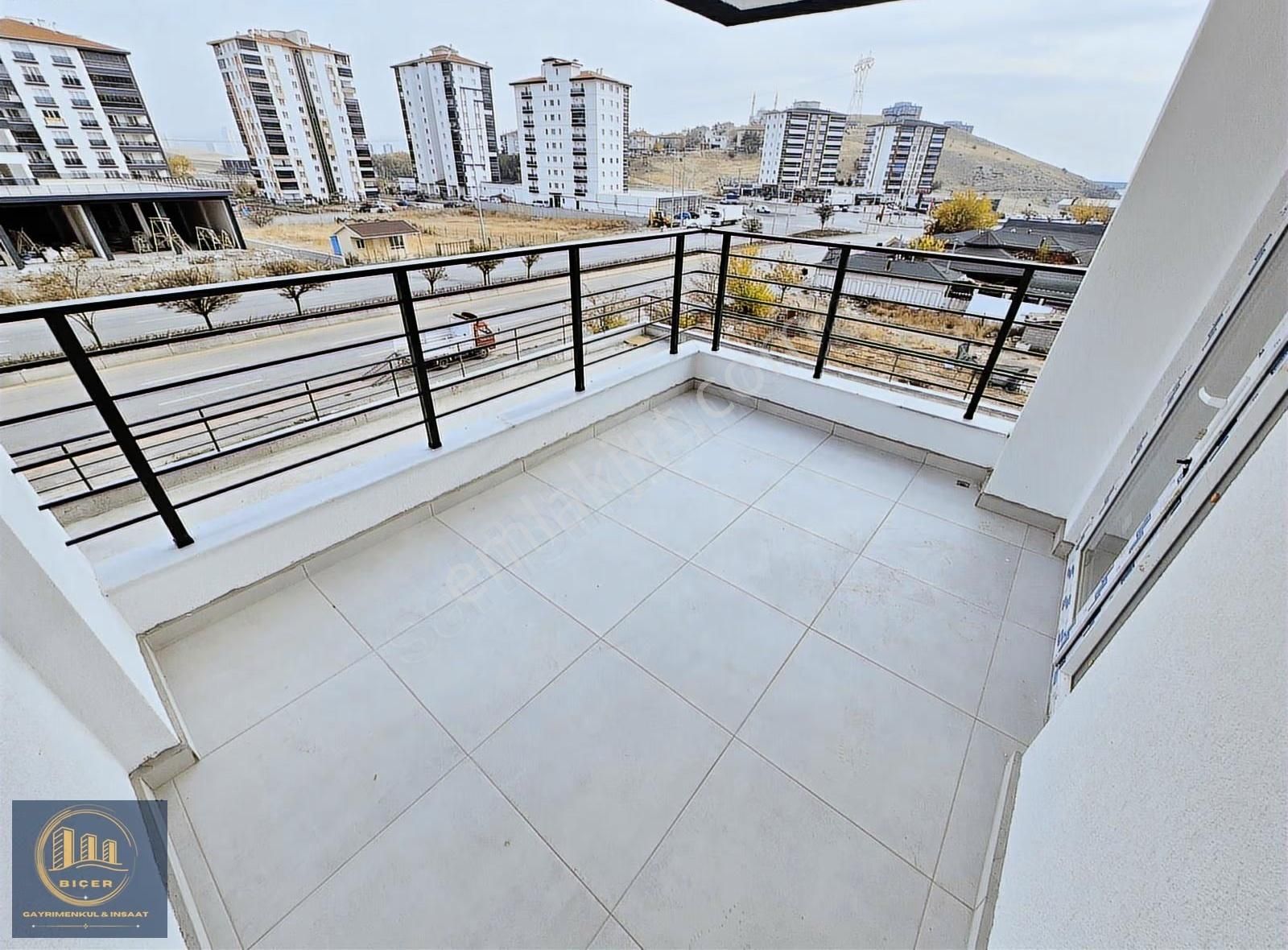 ^yakacık'da Bulvar Üzerinde Emsalsiz Ultralüx Tasarım Daireler^ - Görsel 18