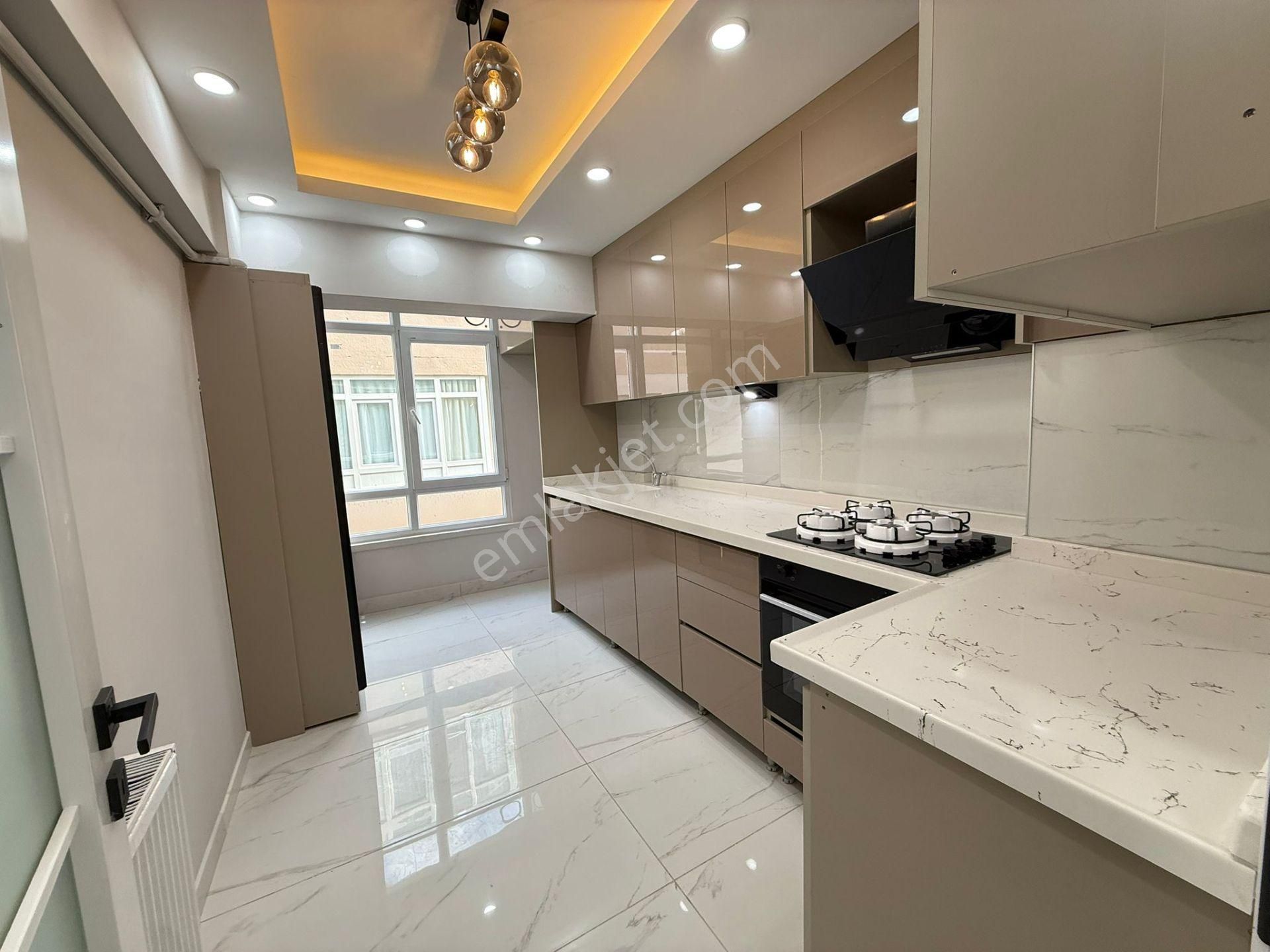 Sincan Mareşal Mah'de Ultra Lux Yapılı Emsalsız Satılık Kupon Daire