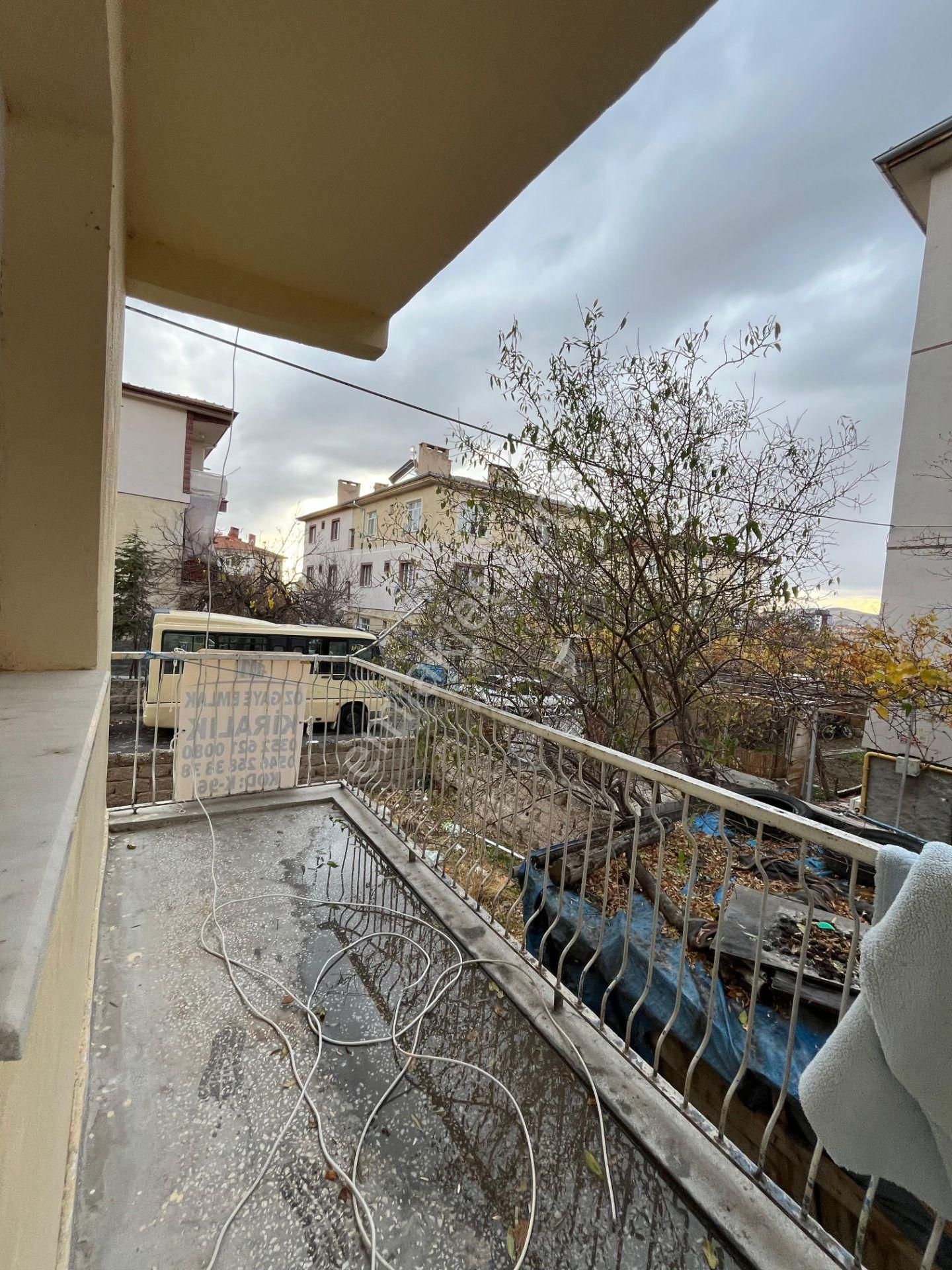 Öz Gaye Emlaktan Develi Hasan Şahan Mahallesi Arı Koop. Satılık Daire - Görsel 2