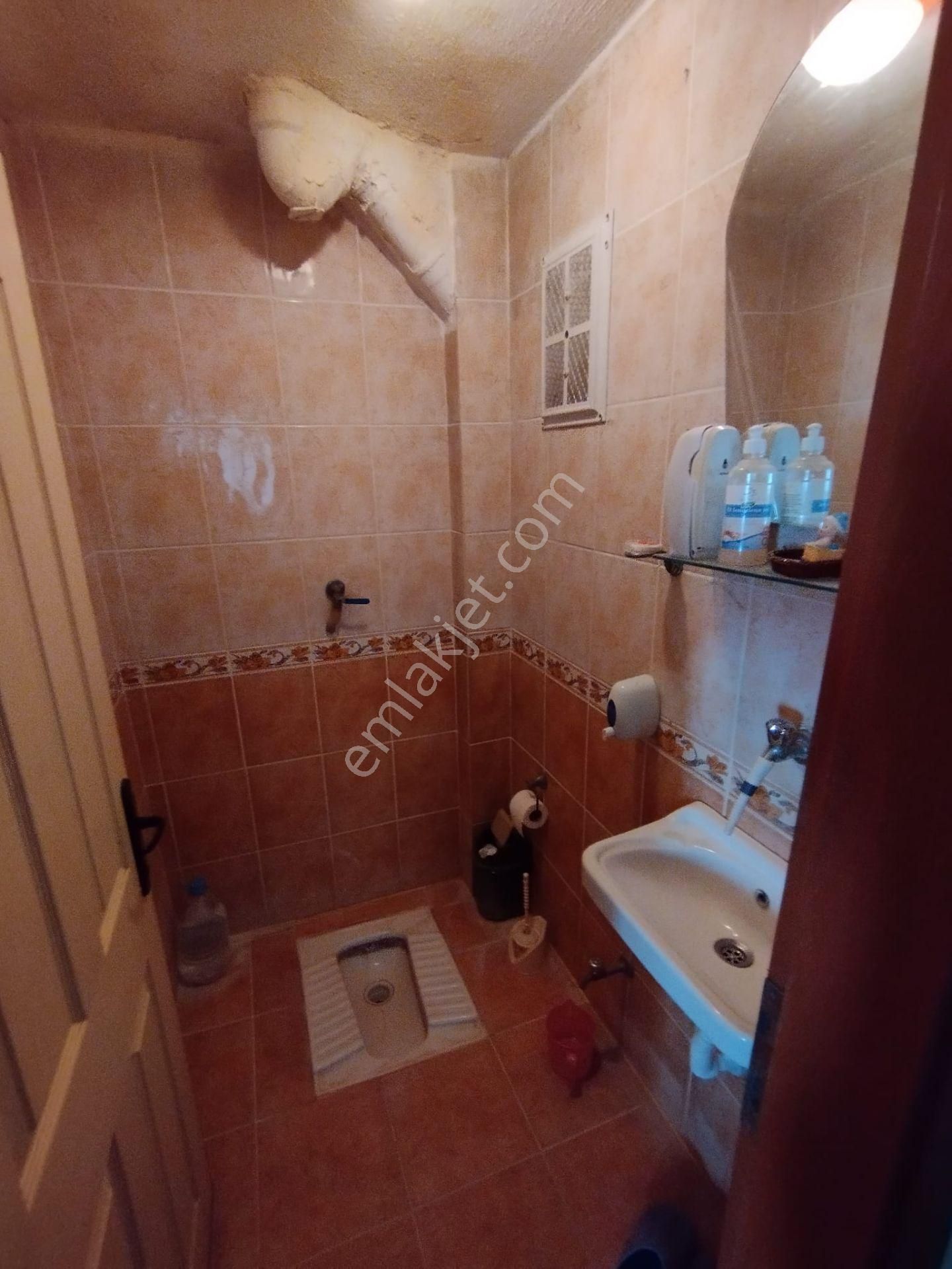 Afyon Eşref Paşa Mahallesinde Satılık 3+1 Daire - Görsel 11