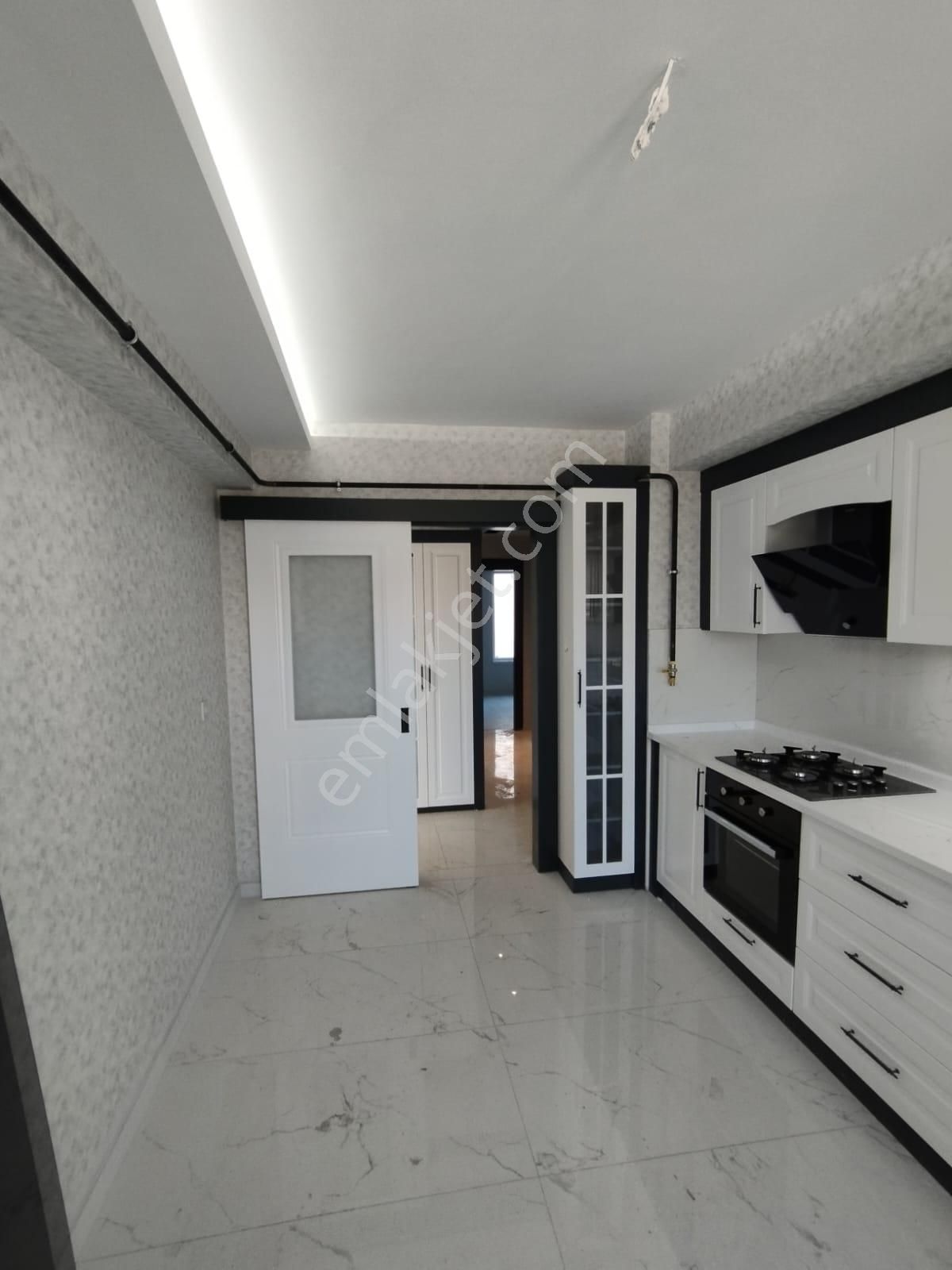 Afyon Yenice Mahallesinde Satılık 3+1 Daire - Görsel 12