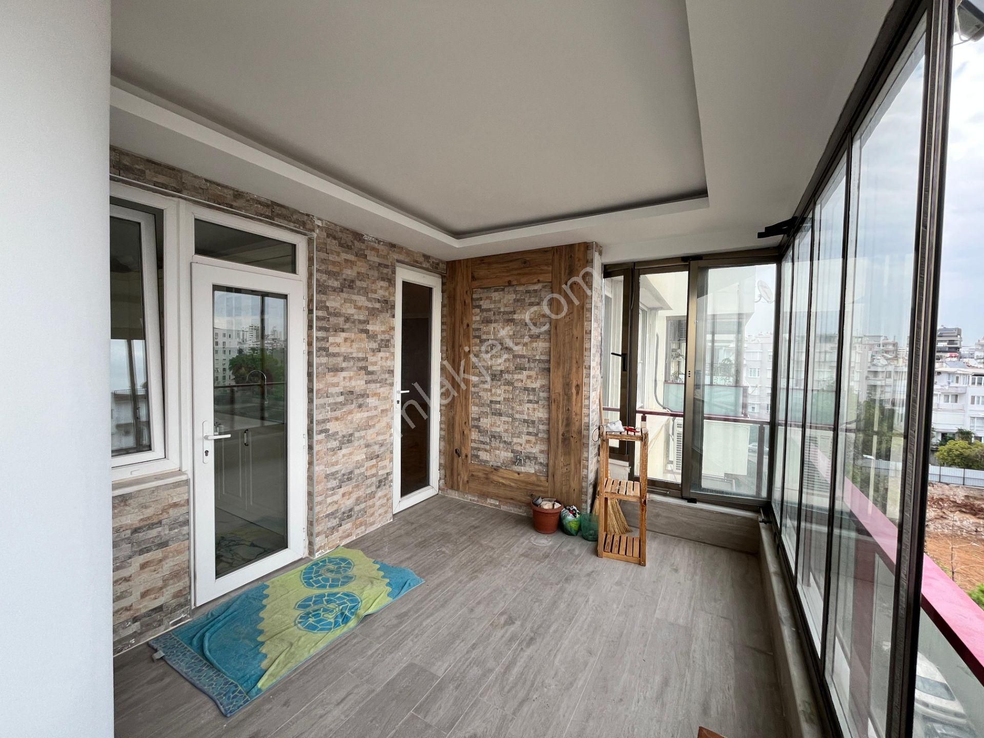 Falezlerin Yanında Deniz Manzaralı 180 M² K.otoparklı 3+1 - Görsel 17