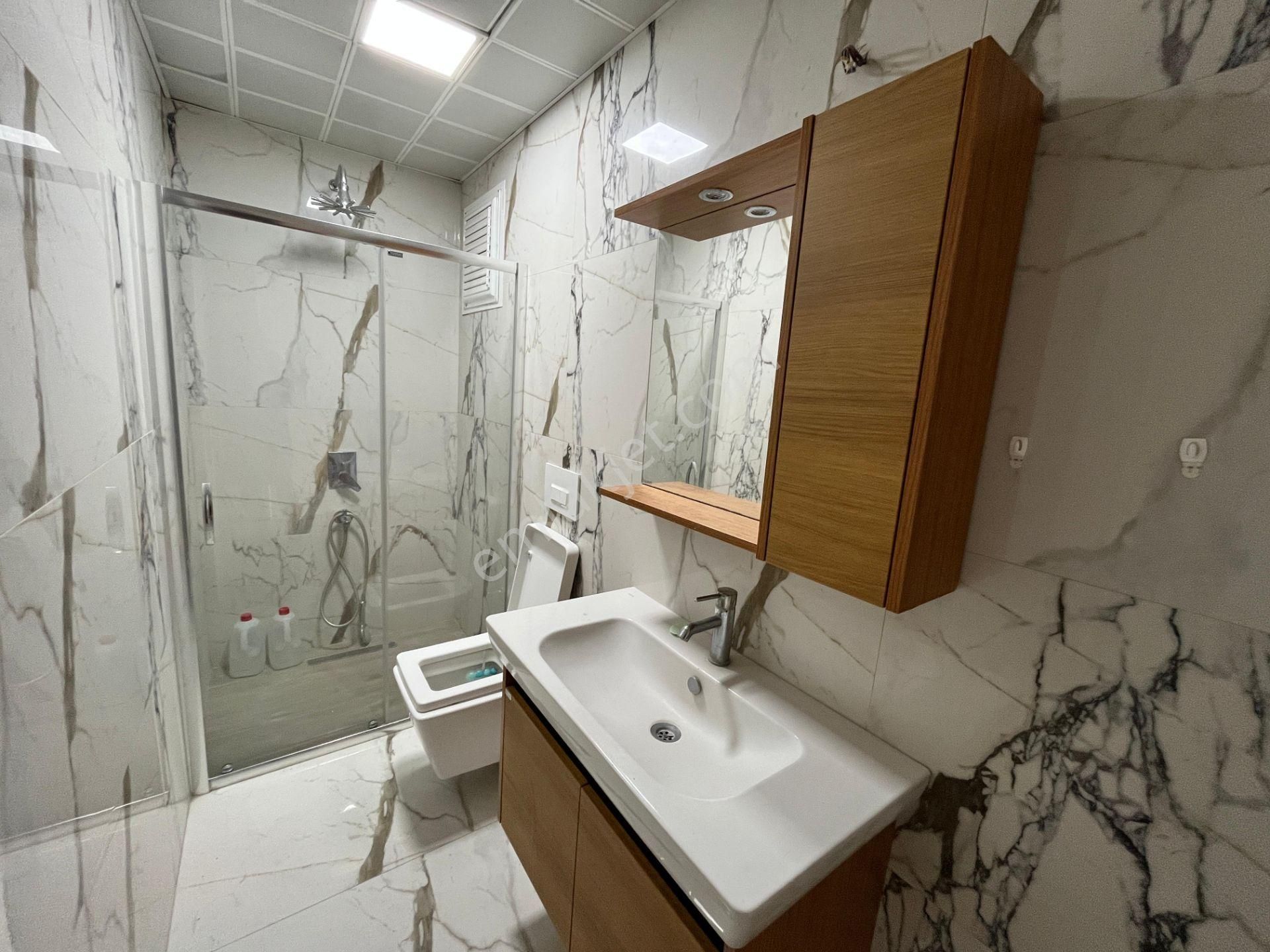 Falezlerin Yanında Deniz Manzaralı 180 M² K.otoparklı 3+1 - Görsel 25