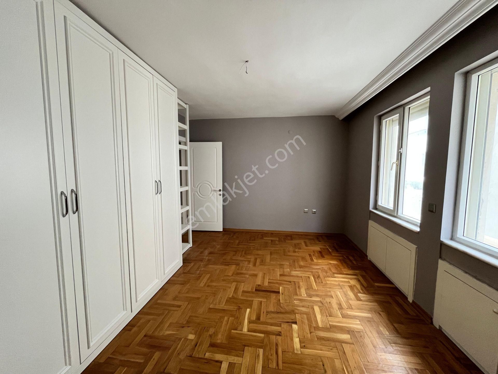 Falezlerin Yanında Deniz Manzaralı 180 M² K.otoparklı 3+1 - Görsel 21