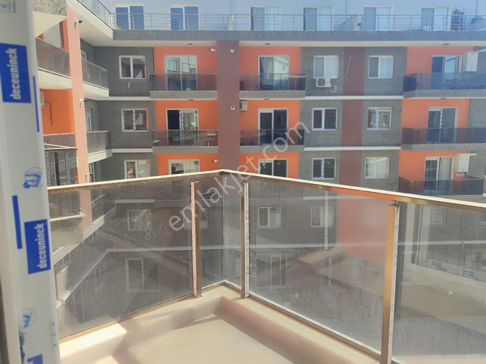 Menemen Seyrek 85.yıl Cumhuriyet Mahallesinde Satılık 1+1 Daire - Görsel 10