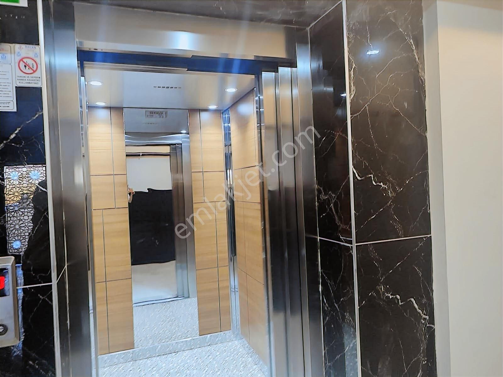 Menemen Seyrek 85.yıl Cumhuriyet Mahallesinde Yatırımlık 1+1 - Görsel 3