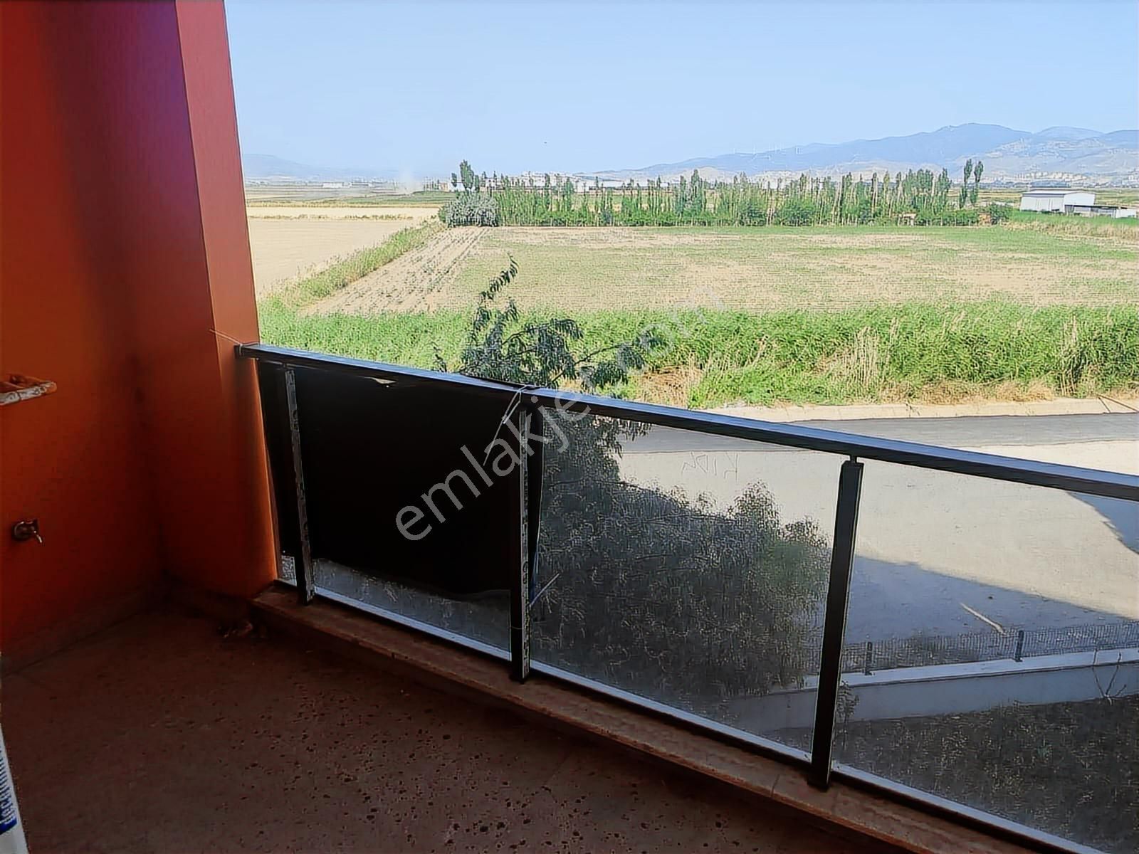 Menemen Seyrek 85.yıl Cumhuriyet Mahallesinde Yatırımlık 1+1 - Görsel 15