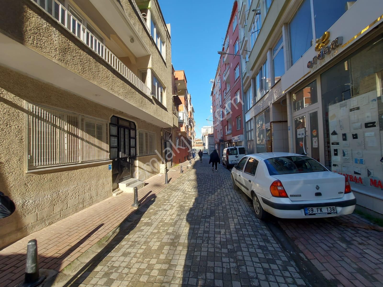 Çorlu Cumhuriyet Meydanına 150 Metre Mesafede 2+1 Amerikan Mutfaklı 70 M2 15 Yıllık Satılık Daire.. - Görsel 27