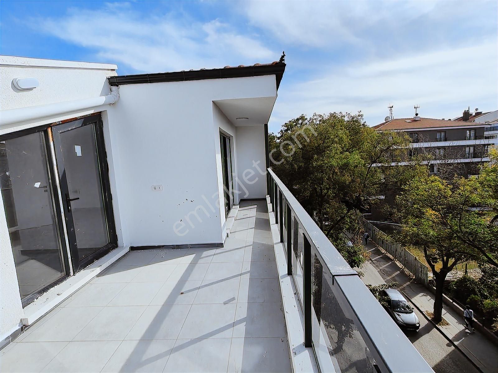 Bahçelievler'de Sıfır Dubleks, 4+1,kapalı Garaj,asansör,teraslı - Görsel 9