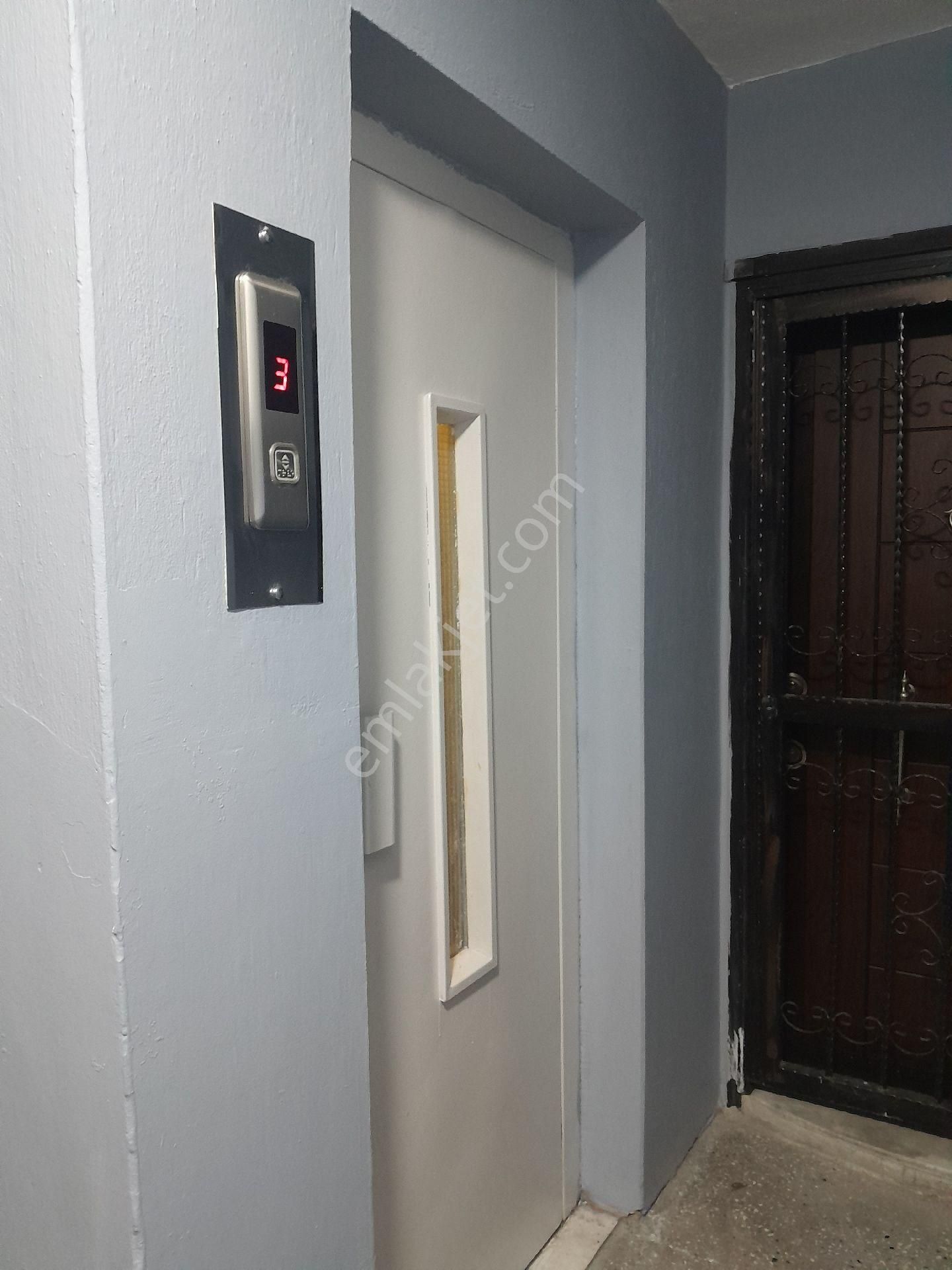 Yesilyurtda Satılık 3art1 Daire - Görsel 3