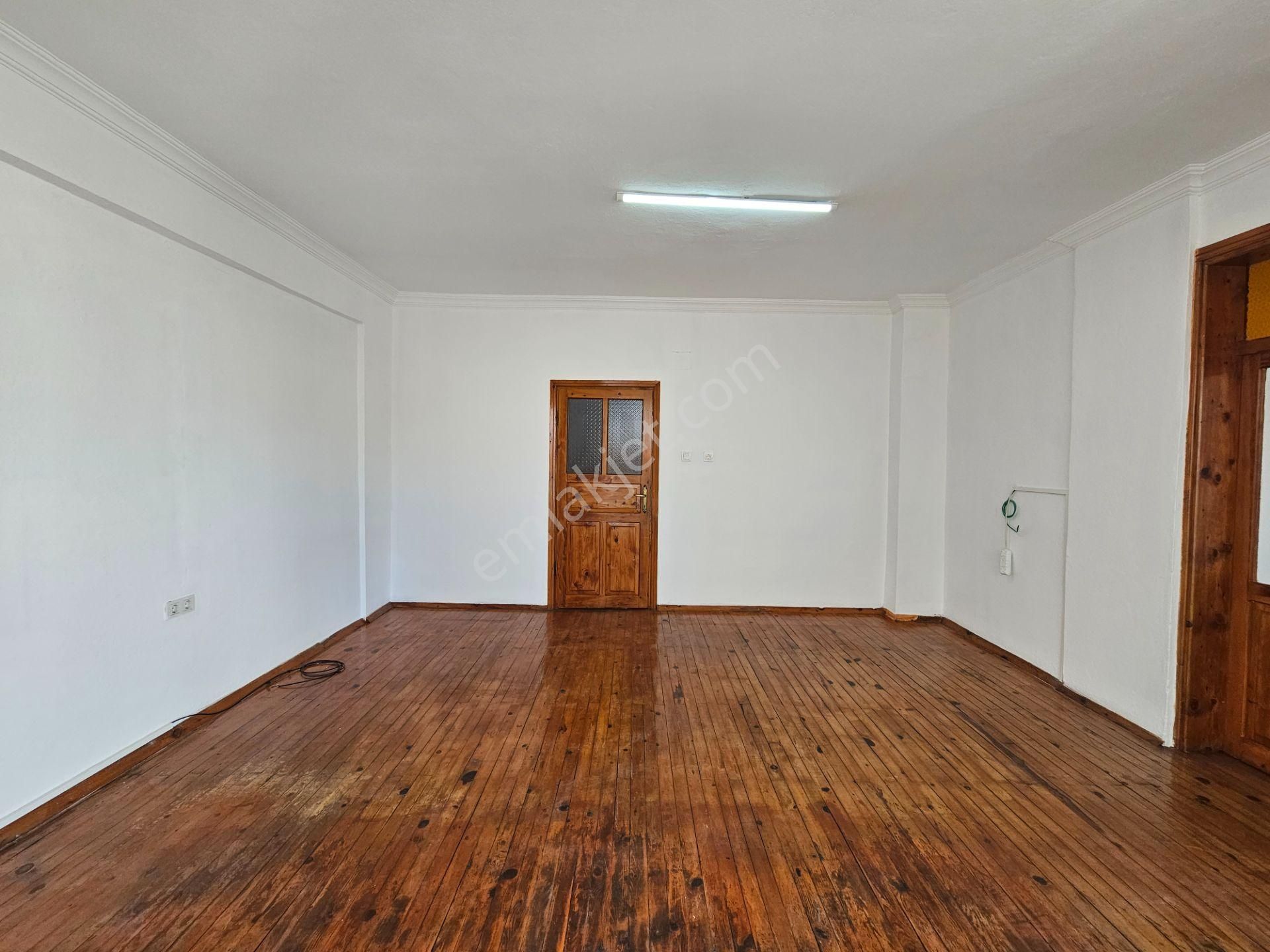 Goldhouse Dan Kiralık Şehrin Merkezinde Fırsat Ofis - Görsel 3