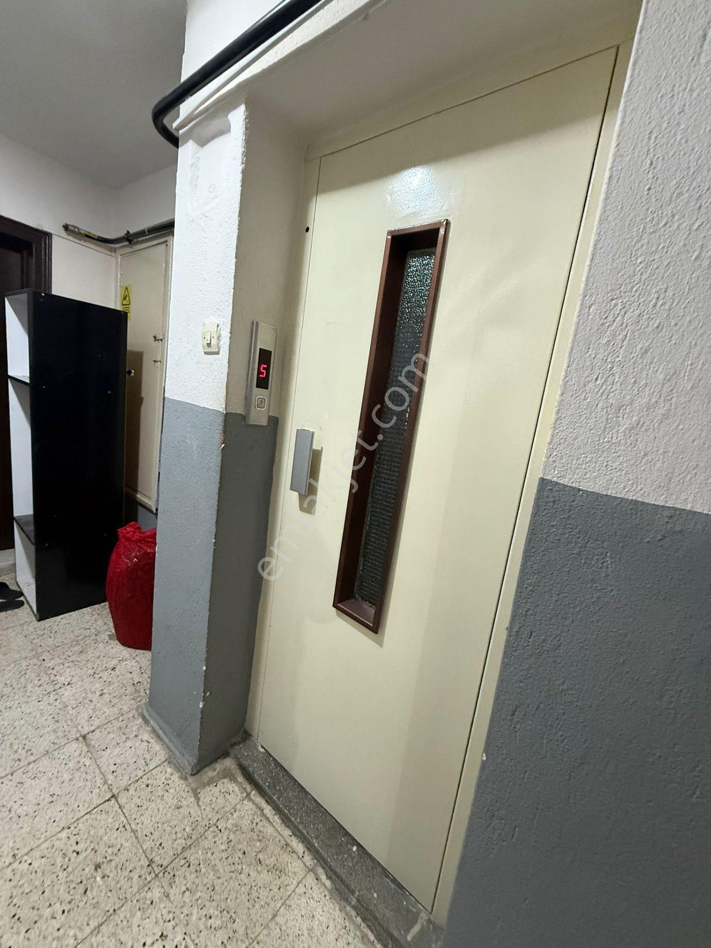 🏡 Alaybey Mahallesi 🏡 ✅2+1 120m2 6 Katlının 5 Katı Arakat ❇️ Kapalı Mutfak - Görsel 18