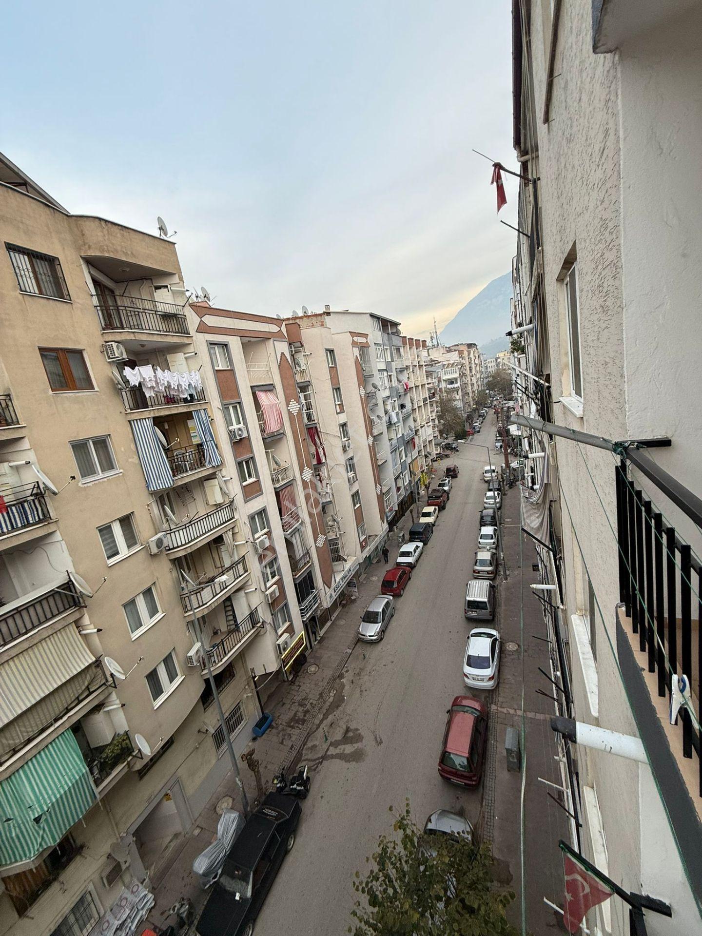 🏡 Alaybey Mahallesi 🏡 ✅2+1 120m2 6 Katlının 5 Katı Arakat ❇️ Kapalı Mutfak - Görsel 3