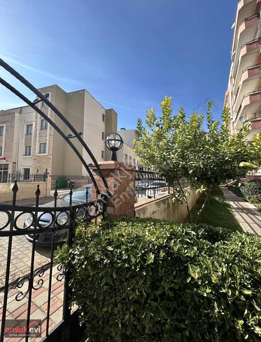 Emlak Evi'nden Girne'de Kombili Mükemmel Konum Satılık 3+1 Daire - Görsel 2