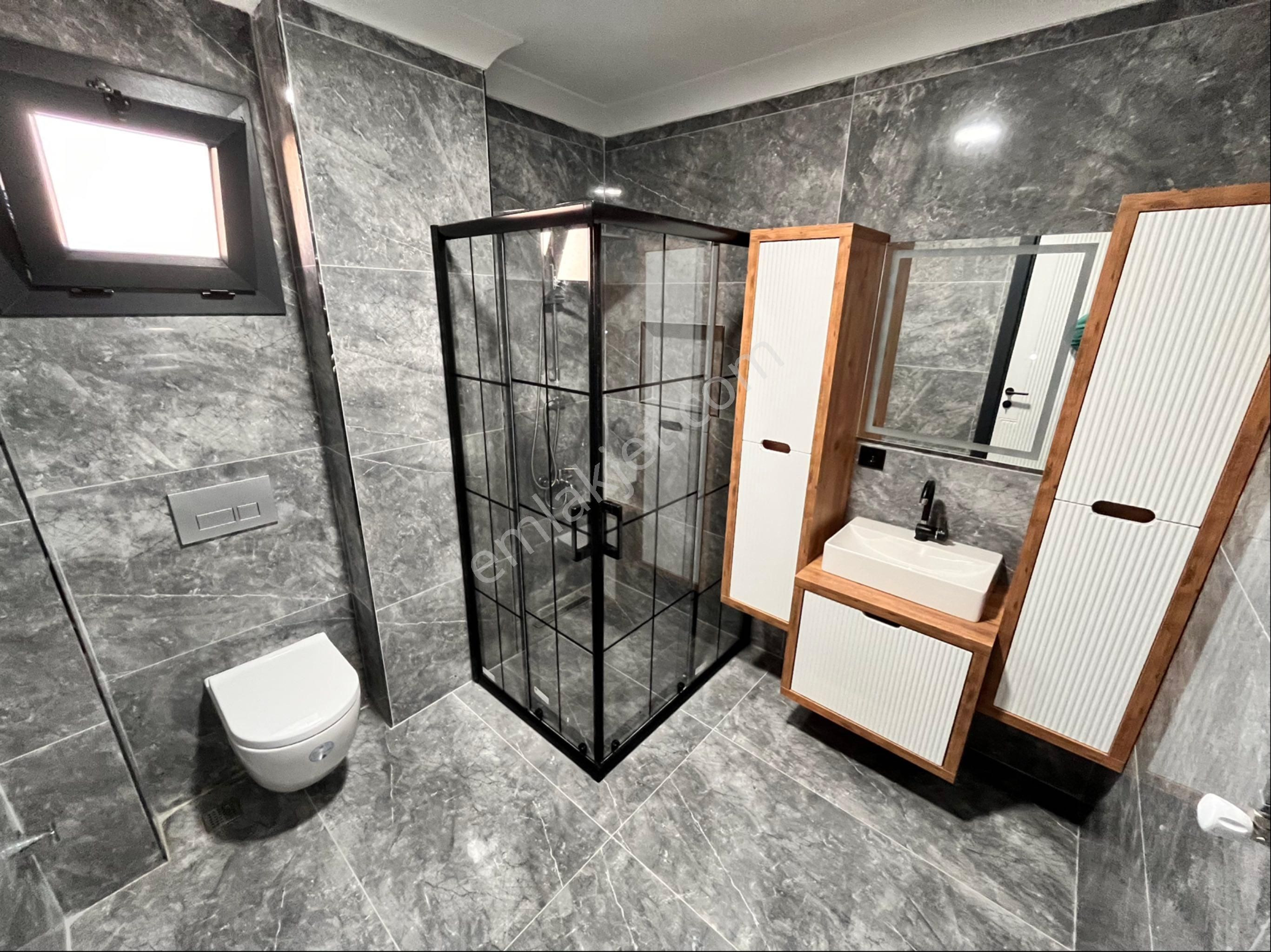 Asfalt Yola Cephe Müstakil Villa İskanlı - Görsel 19