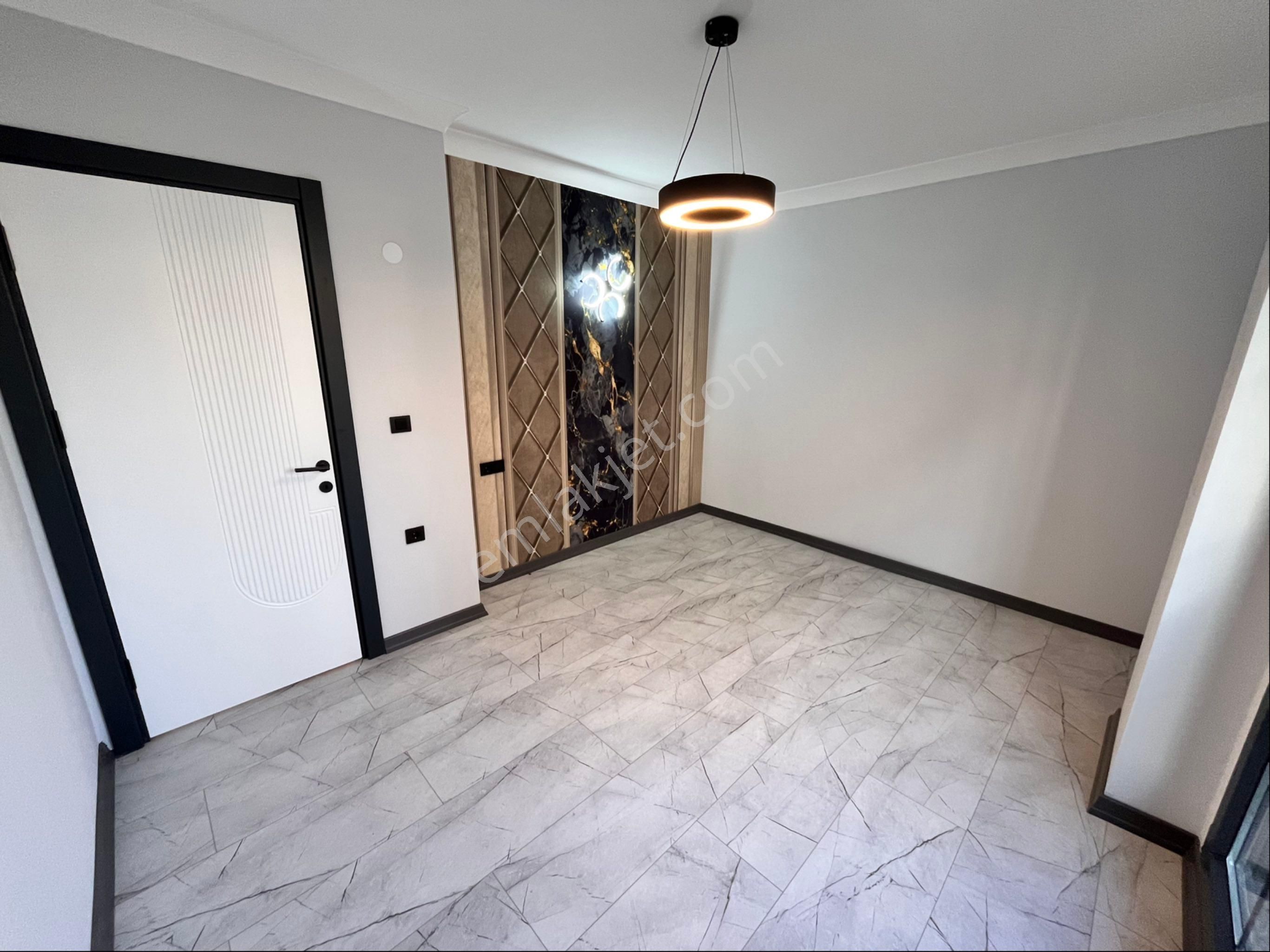 Asfalt Yola Cephe Müstakil Villa İskanlı - Görsel 20