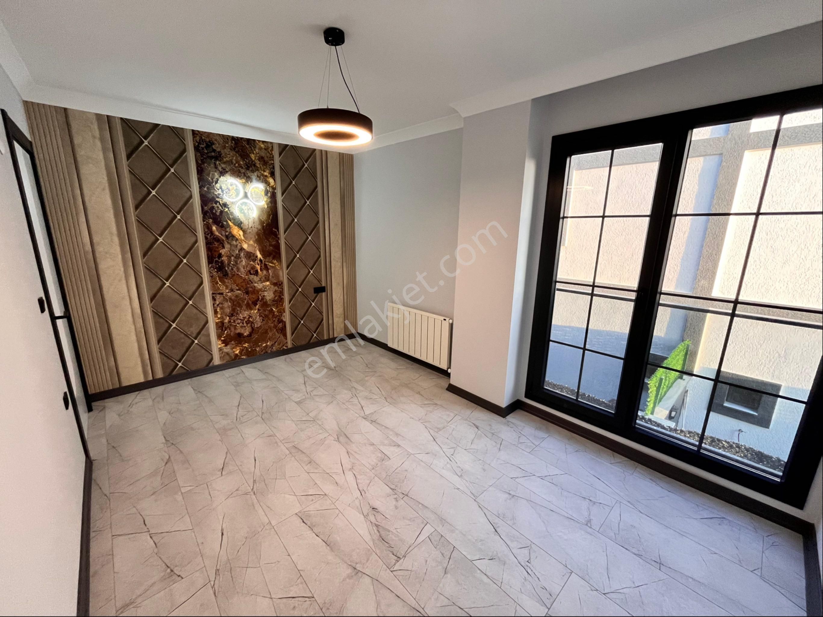 Asfalt Yola Cephe Müstakil Villa İskanlı - Görsel 15