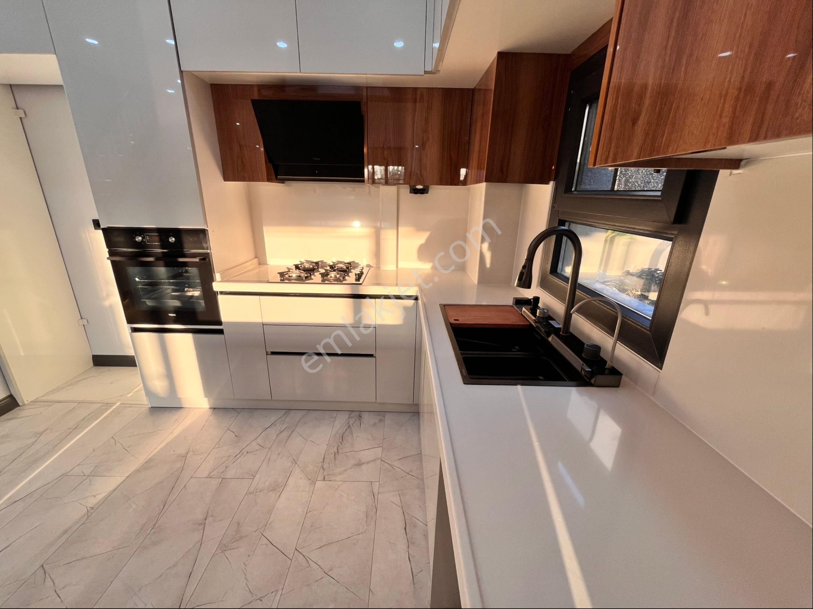 Asfalt Yola Cephe Müstakil Villa İskanlı - Görsel 22