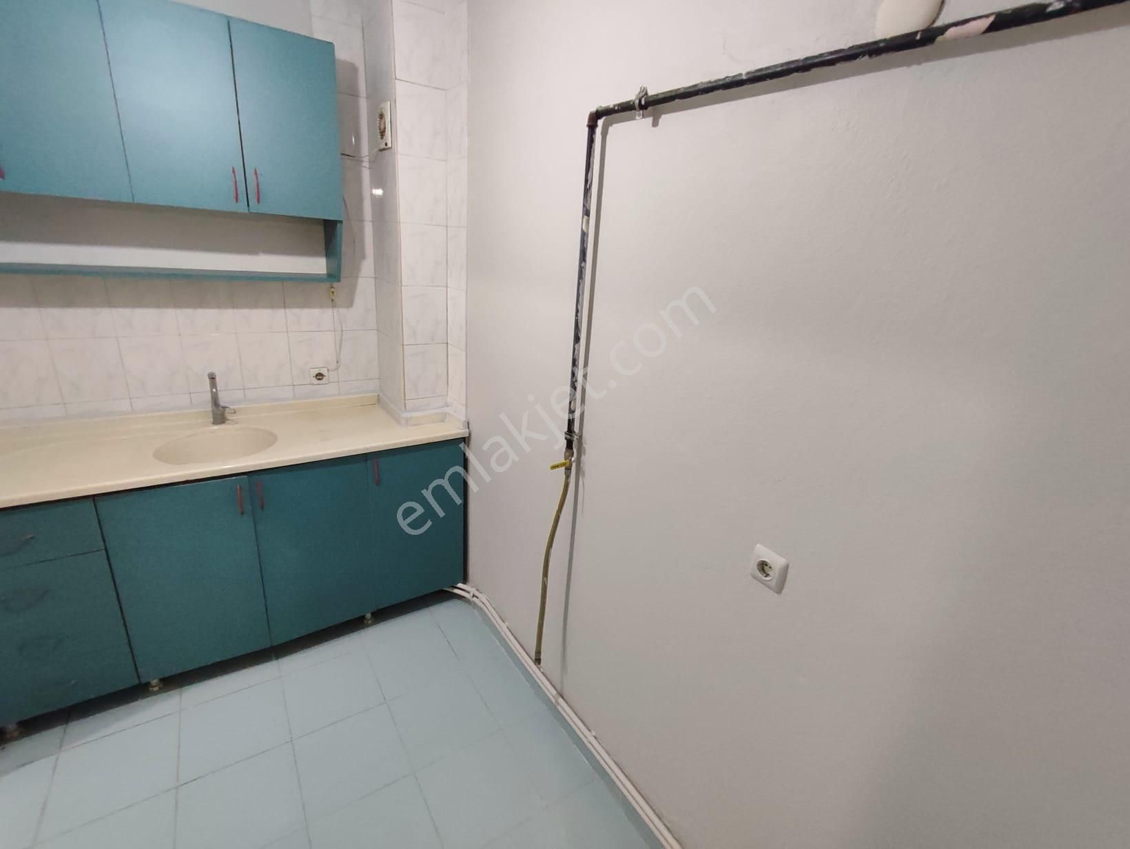 Bayraklı 75. Yıl Mh Site İçi 1+1 Kiralık Daire - Görsel 7