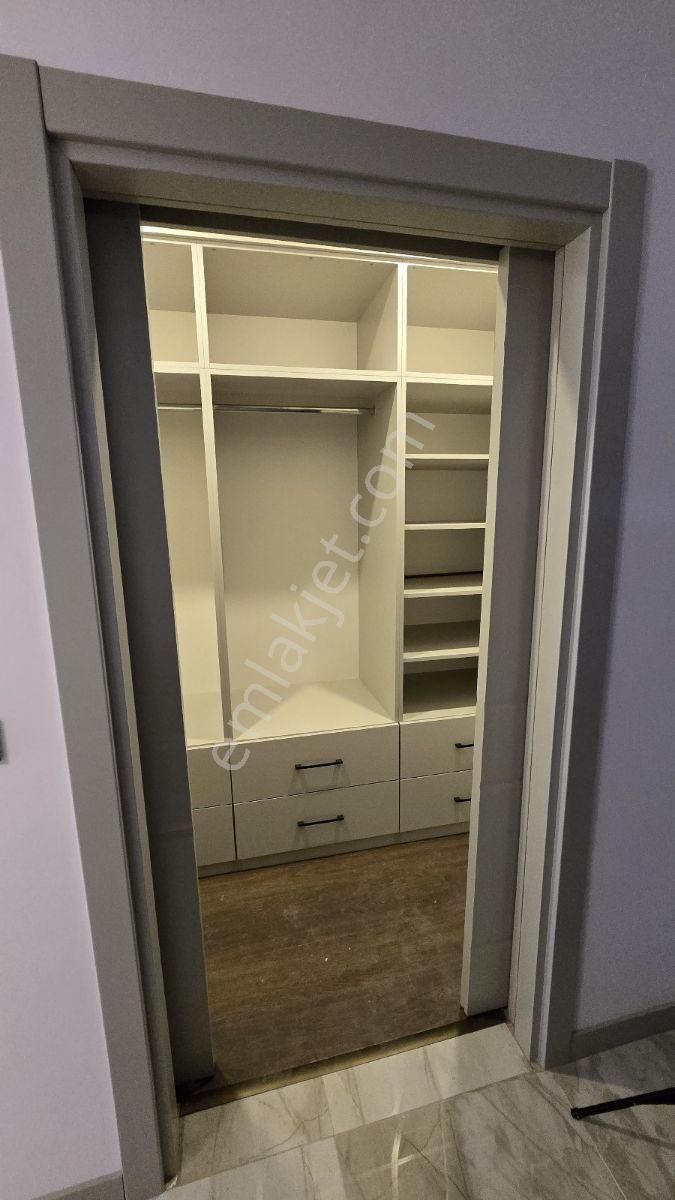 Satılık 4+1 Ara Katta Daire - Görsel 12