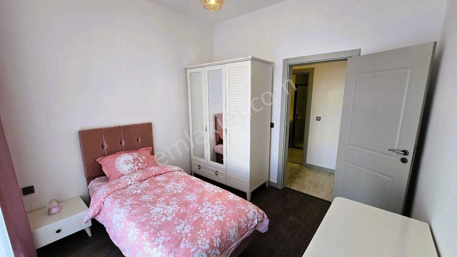 Satılık 4+1 Ara Katta Daire - Görsel 3