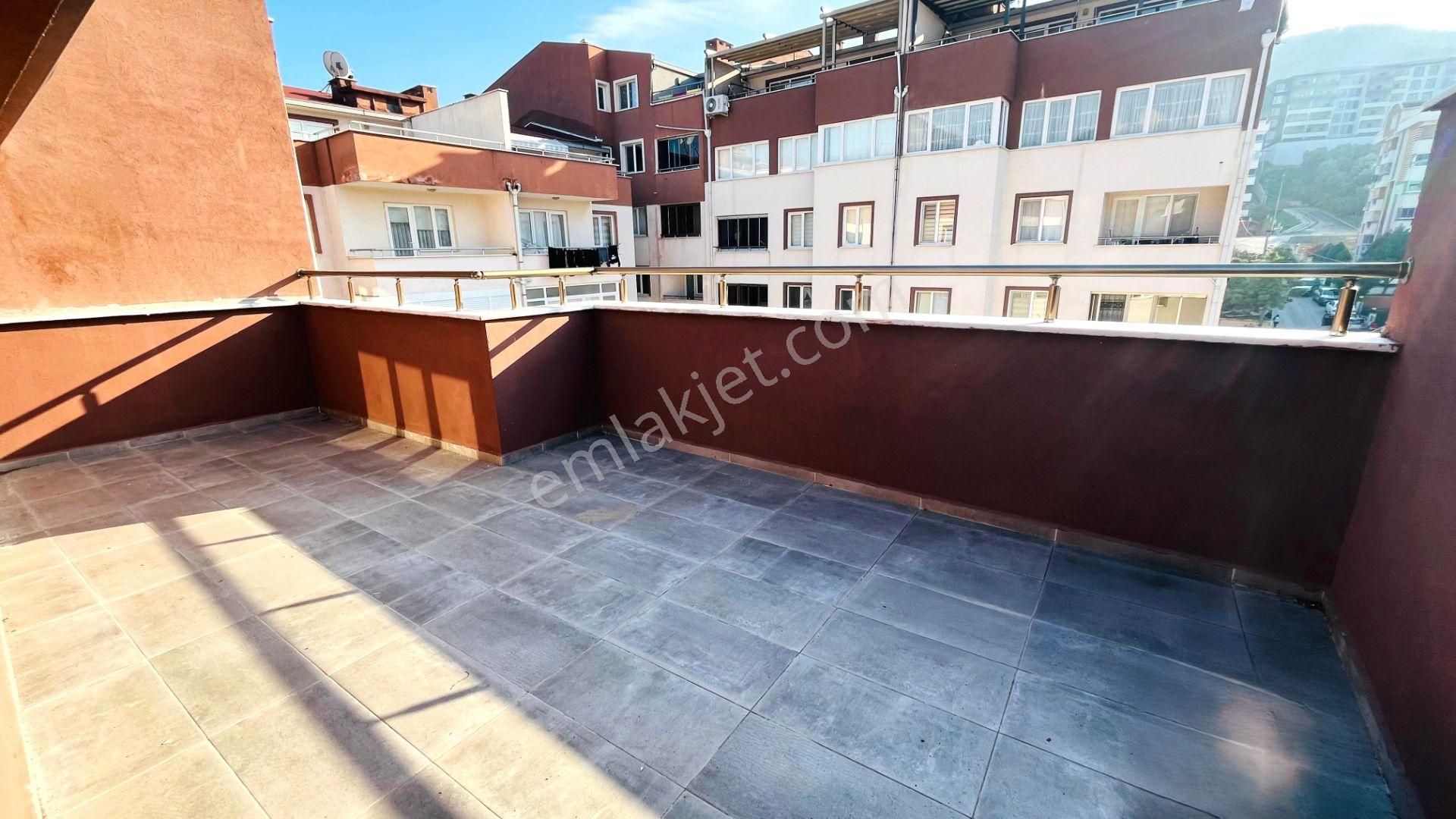 Gemlik Hisar'da Sıfır 5+1 Full Manzaralı Dubleks Daire - Görsel 24