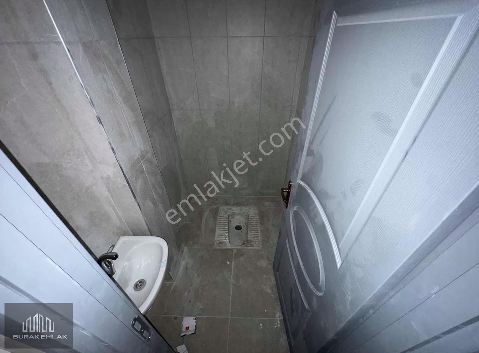 Burak'tan Beylerbeyi Caddesinde 70m2 Kiralık Dükkan - Görsel 3