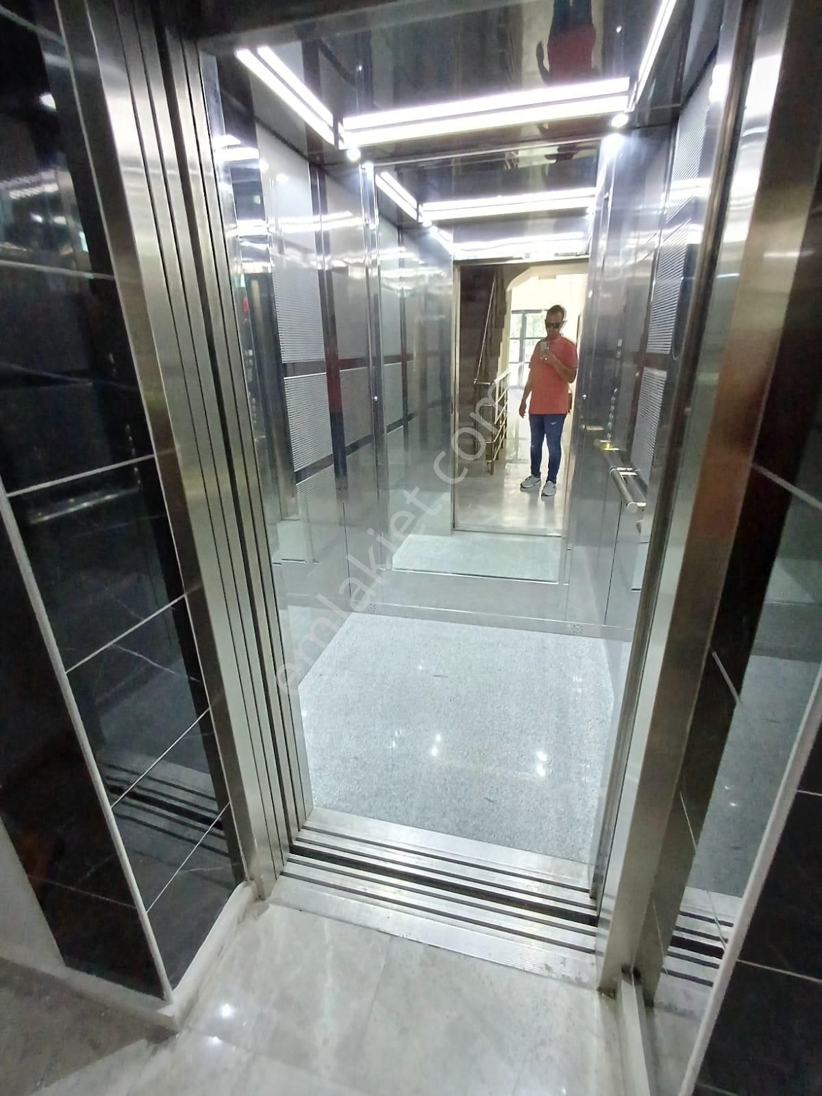 Emrah Çiftci'den Selçuklu Kosova Mah.istanbul Park Sit.satılık 2+1 Ultra Lüks Daire - Görsel 24