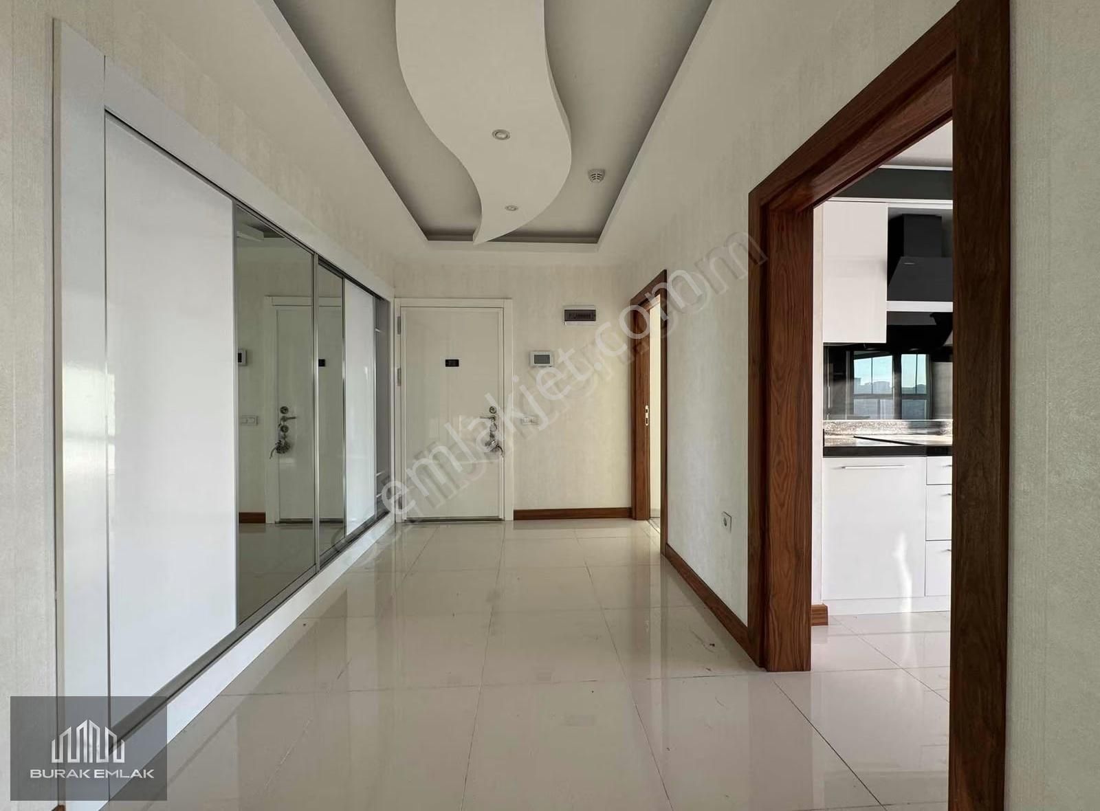 Burak'tan 2 Bloklu 7/24 Güvenlikli, 188m2 13.kat, K.garajlı 4+1 - Görsel 17