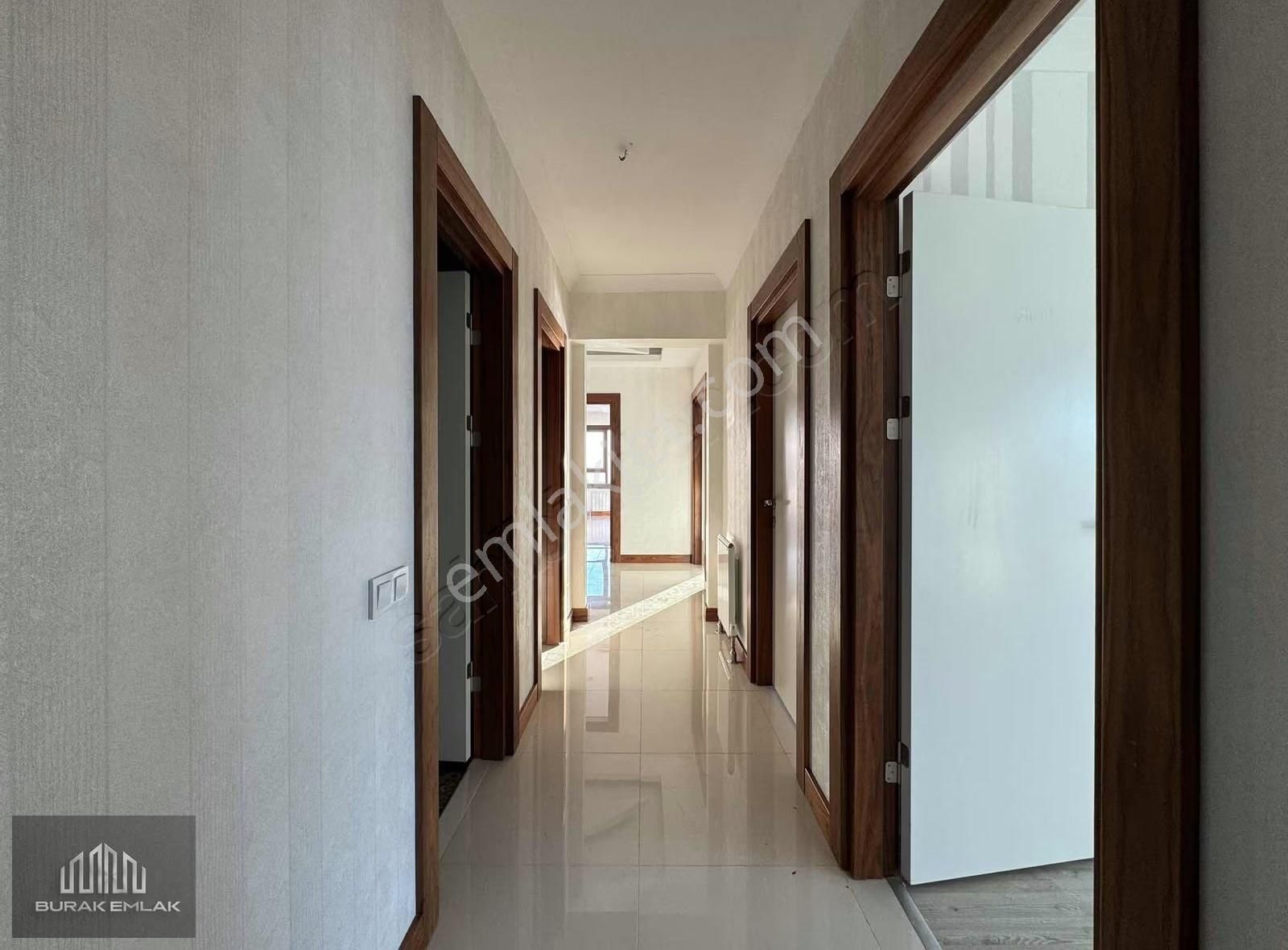 Burak'tan 2 Bloklu 7/24 Güvenlikli, 188m2 13.kat, K.garajlı 4+1 - Görsel 9
