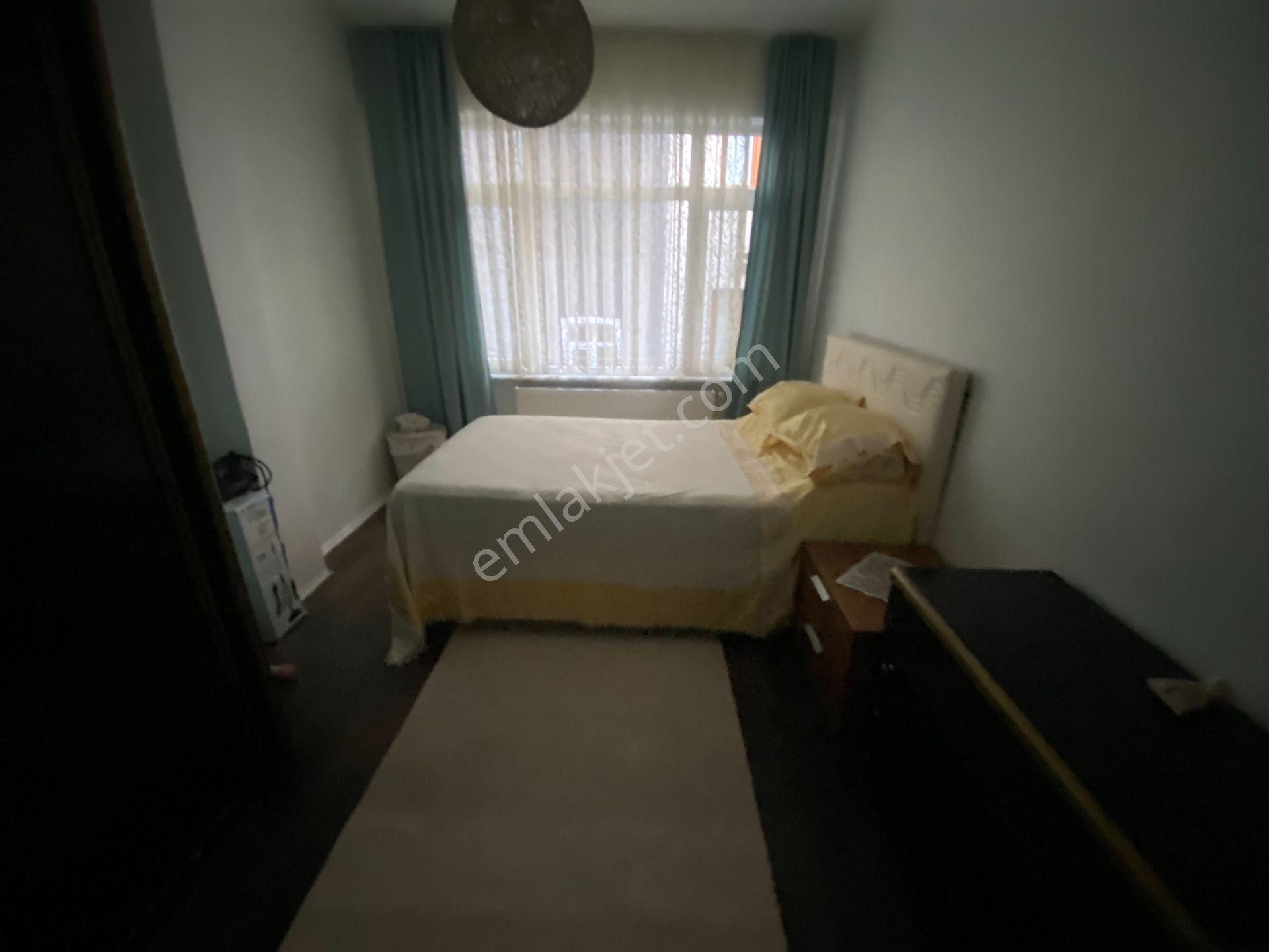 Destan-064-k.m.paşa-samatya-iyi-mevkide-2-oda-1-salon-90m2-full-eşya-orta-2.kat-kombi-yeni-boya - Görsel 34