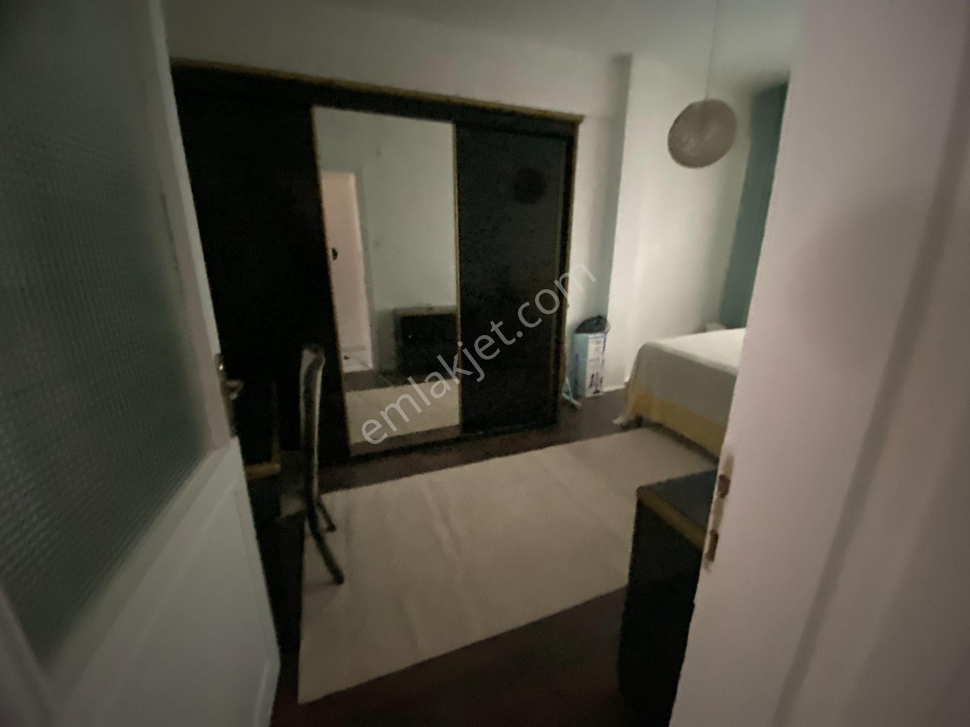 Destan-064-k.m.paşa-samatya-iyi-mevkide-2-oda-1-salon-90m2-full-eşya-orta-2.kat-kombi-yeni-boya - Görsel 7