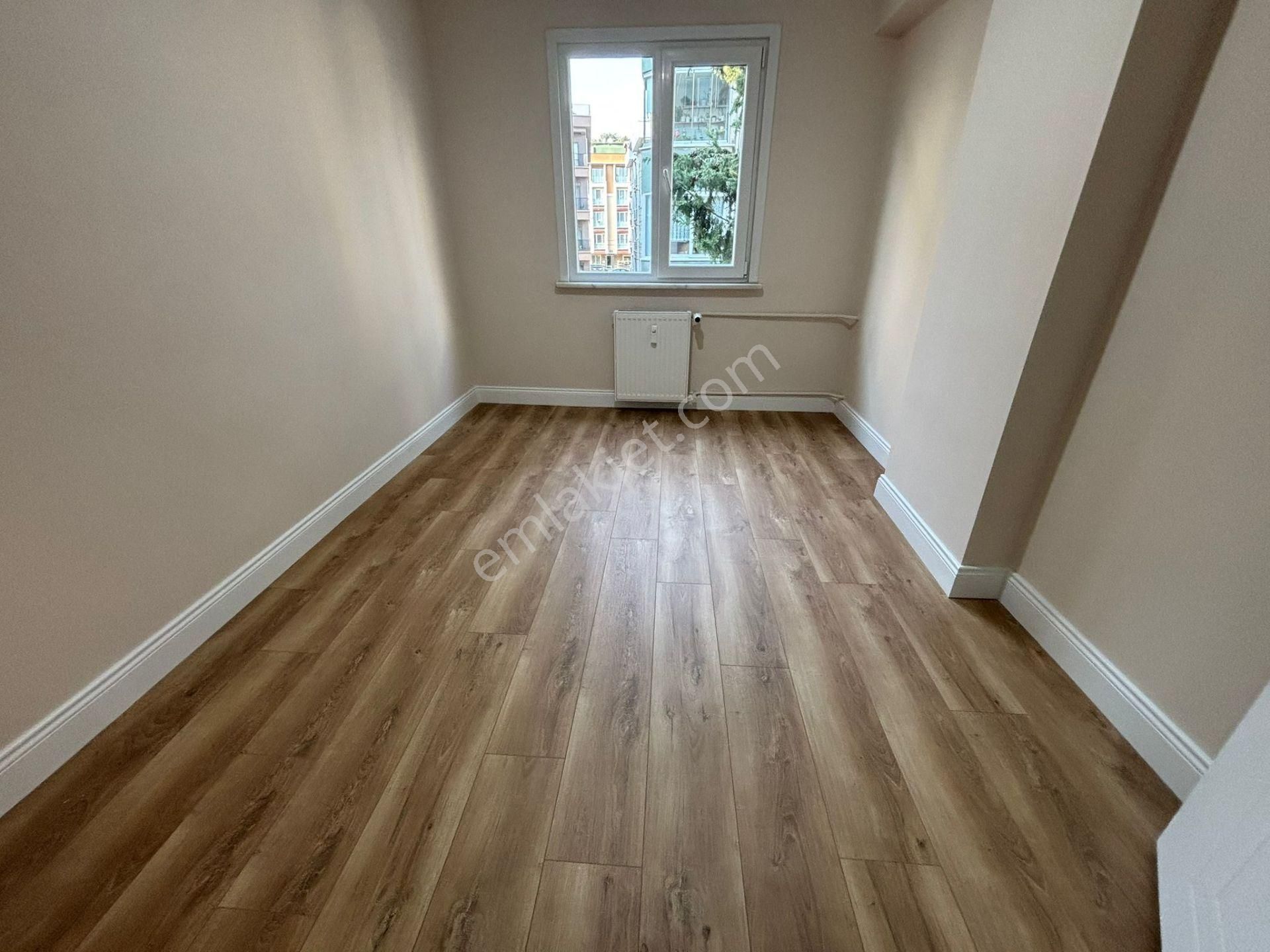 Kaçmaz'dan İdeltepe'de Geniş Arsalı Site İçinde Lüks Yapılı 3+1 - Görsel 14