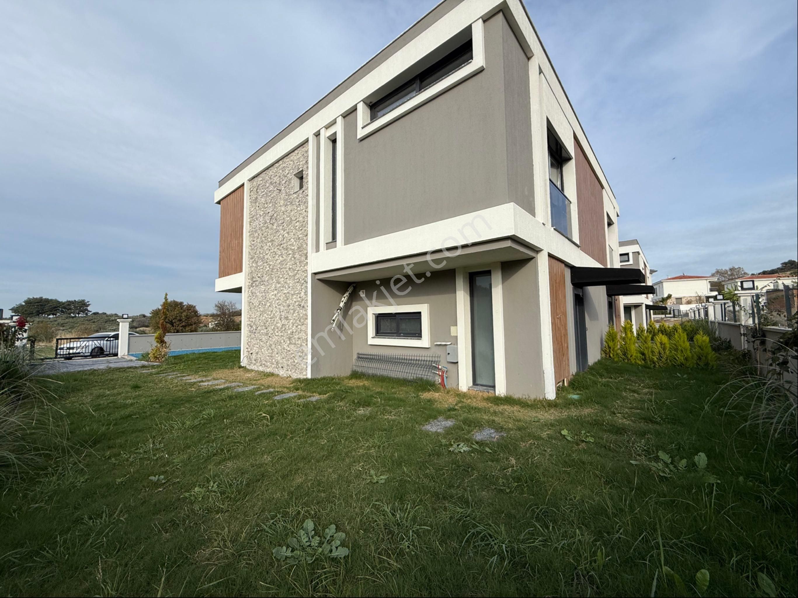 Kuşadası Davutlar’da Satılık Dubleks Villa - Görsel 17