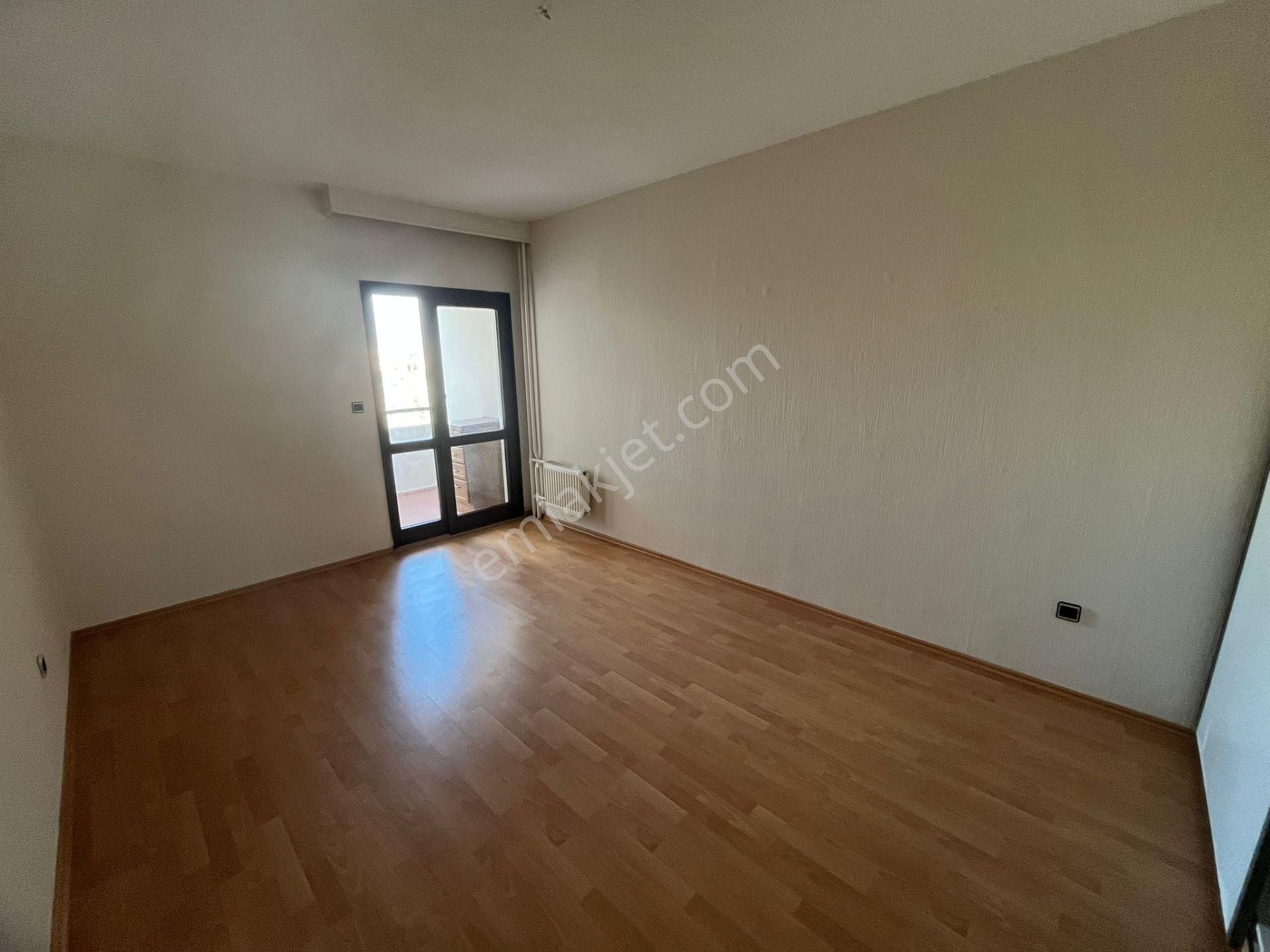 Turyap Tan Kontkent 2 Sitesi 3+1 Çift Banyo + K. Garaj Depolu - Görsel 9