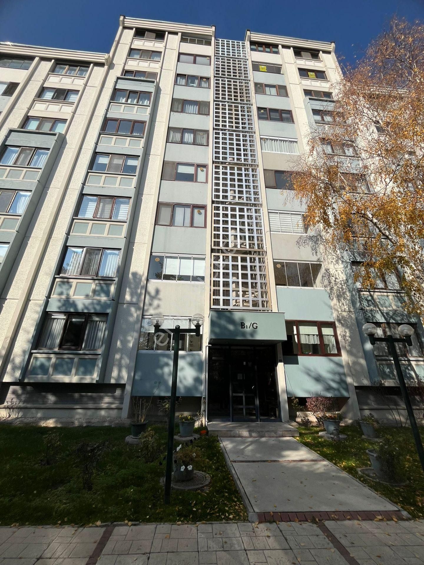 Turyap Tan Kontkent 2 Sitesi 3+1 Çift Banyo + K. Garaj Depolu