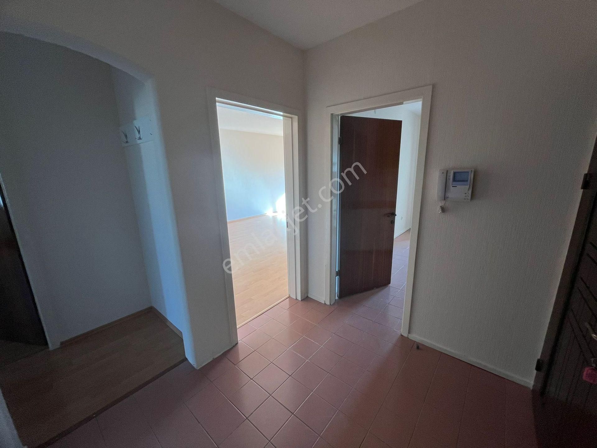 Turyap Tan Kontkent 2 Sitesi 3+1 Çift Banyo + K. Garaj Depolu - Görsel 23