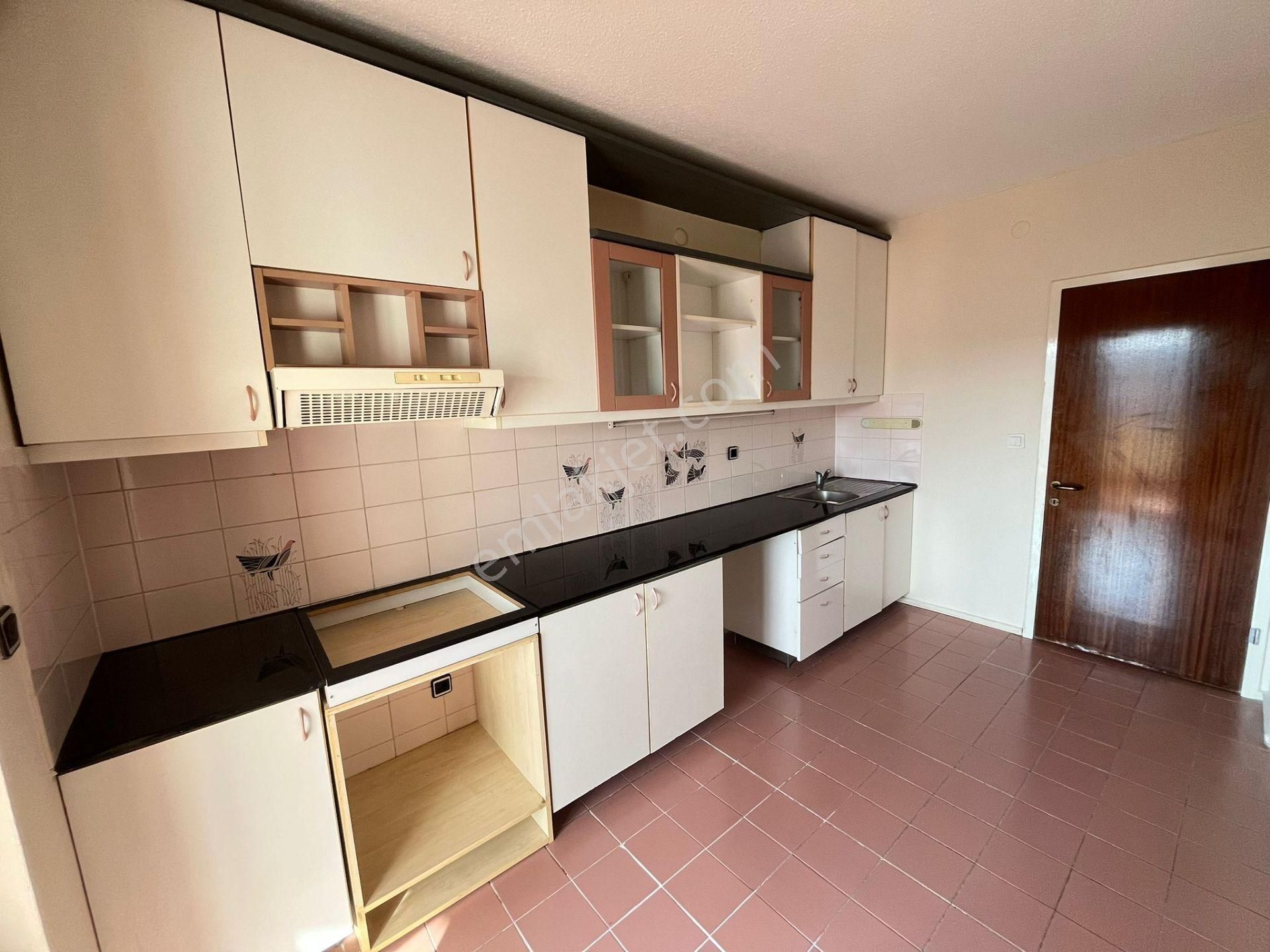 Turyap Tan Kontkent 2 Sitesi 3+1 Çift Banyo + K. Garaj Depolu - Görsel 4