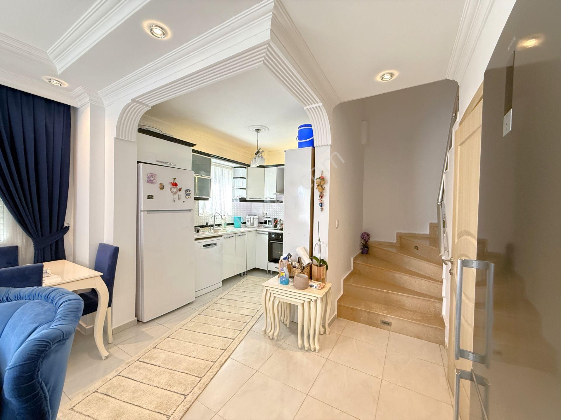 Didim Efeler'de Mini Carrefour Arkası Köşebaşı 3+1 Havuzlu Villa - Görsel 8