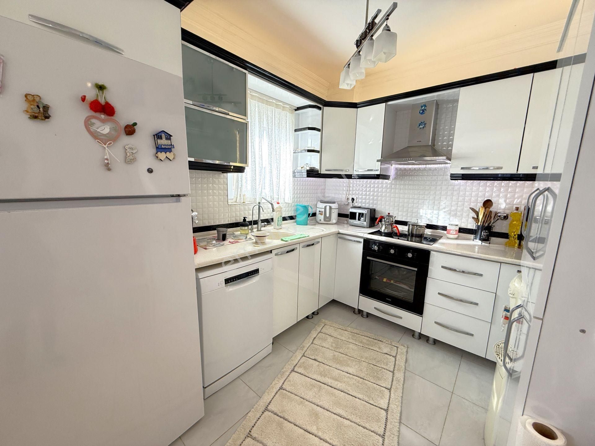 Didim Efeler'de Mini Carrefour Arkası Köşebaşı 3+1 Havuzlu Villa - Görsel 7