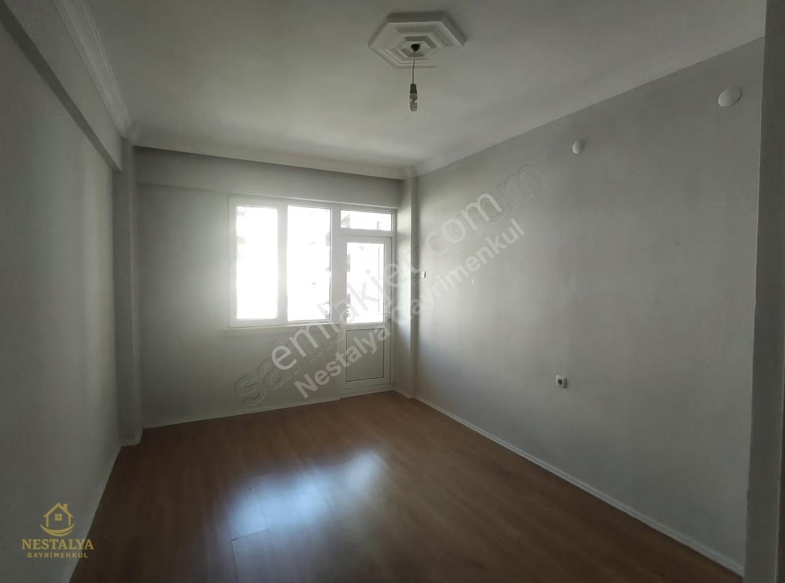 Şehrin Merkezinde Ofis Veya Ev 3+1 140 M2 Satılık Daire - Görsel 9