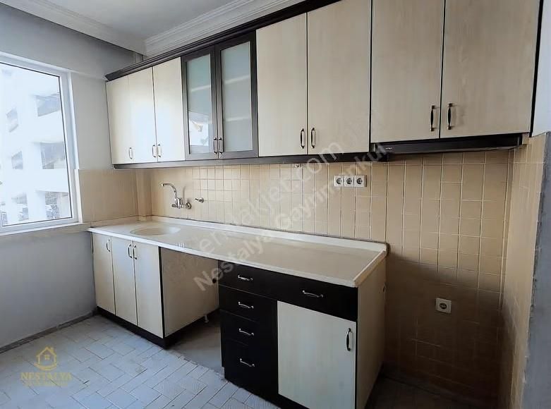 Şehrin Merkezinde Ofis Veya Ev 3+1 140 M2 Satılık Daire - Görsel 11