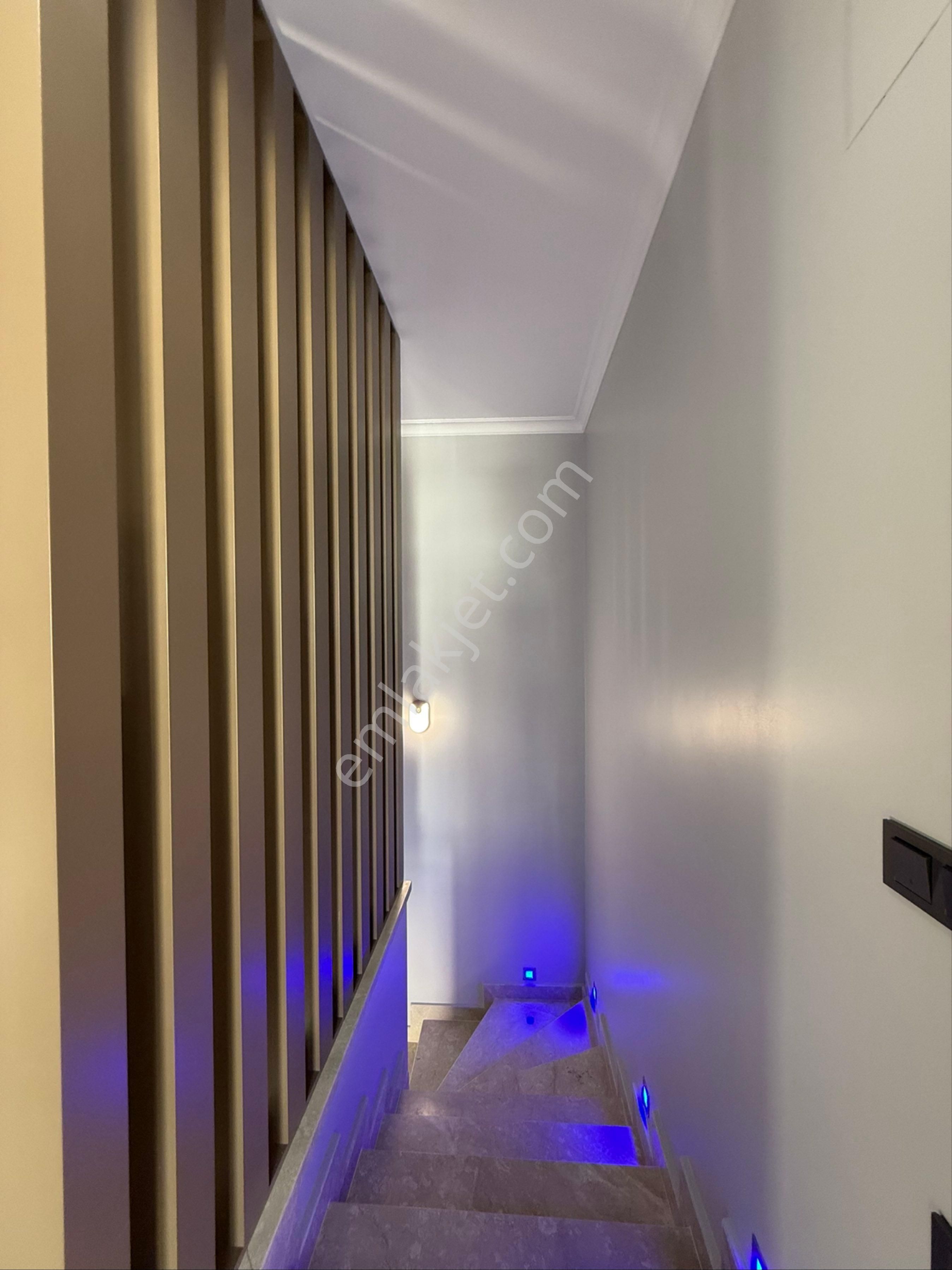 Kuşadası'nda Satılık Tek Müstakil Triplex Villa - Görsel 16