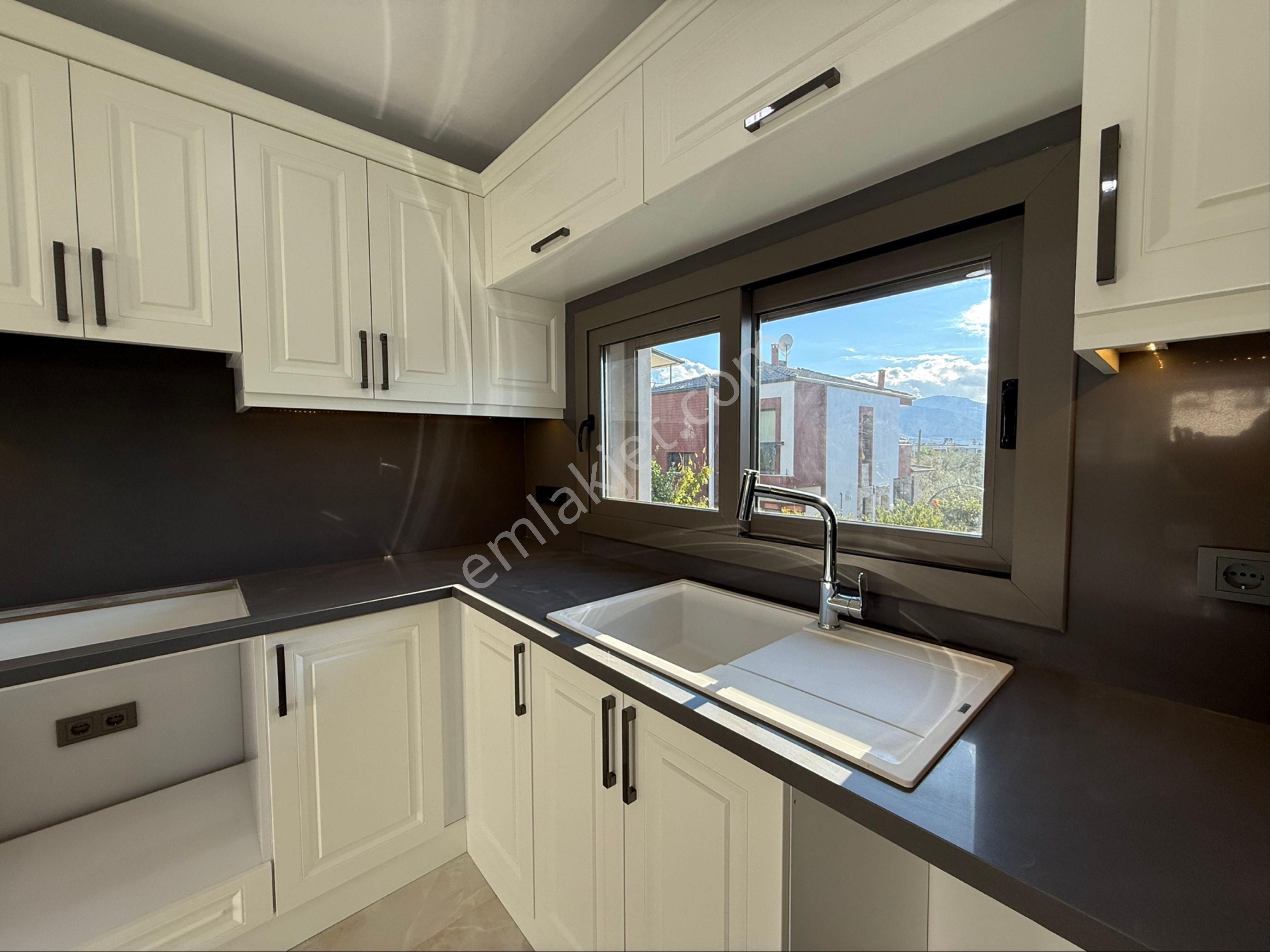 Kuşadası'nda Satılık Tek Müstakil Triplex Villa - Görsel 26